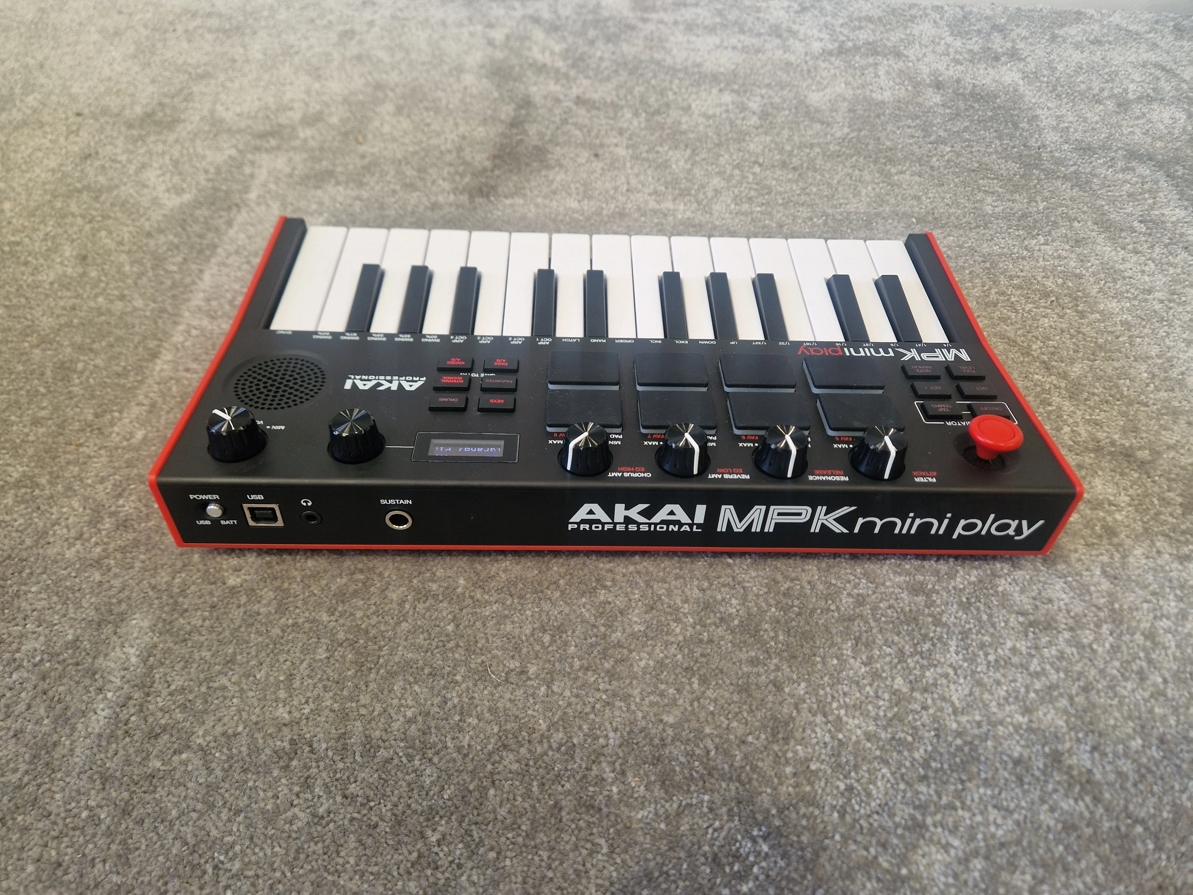 Akai MPK Mini Play – Compact MIDI Controller w/ Built-In Sounds – Excellent w/ Case - Image 6