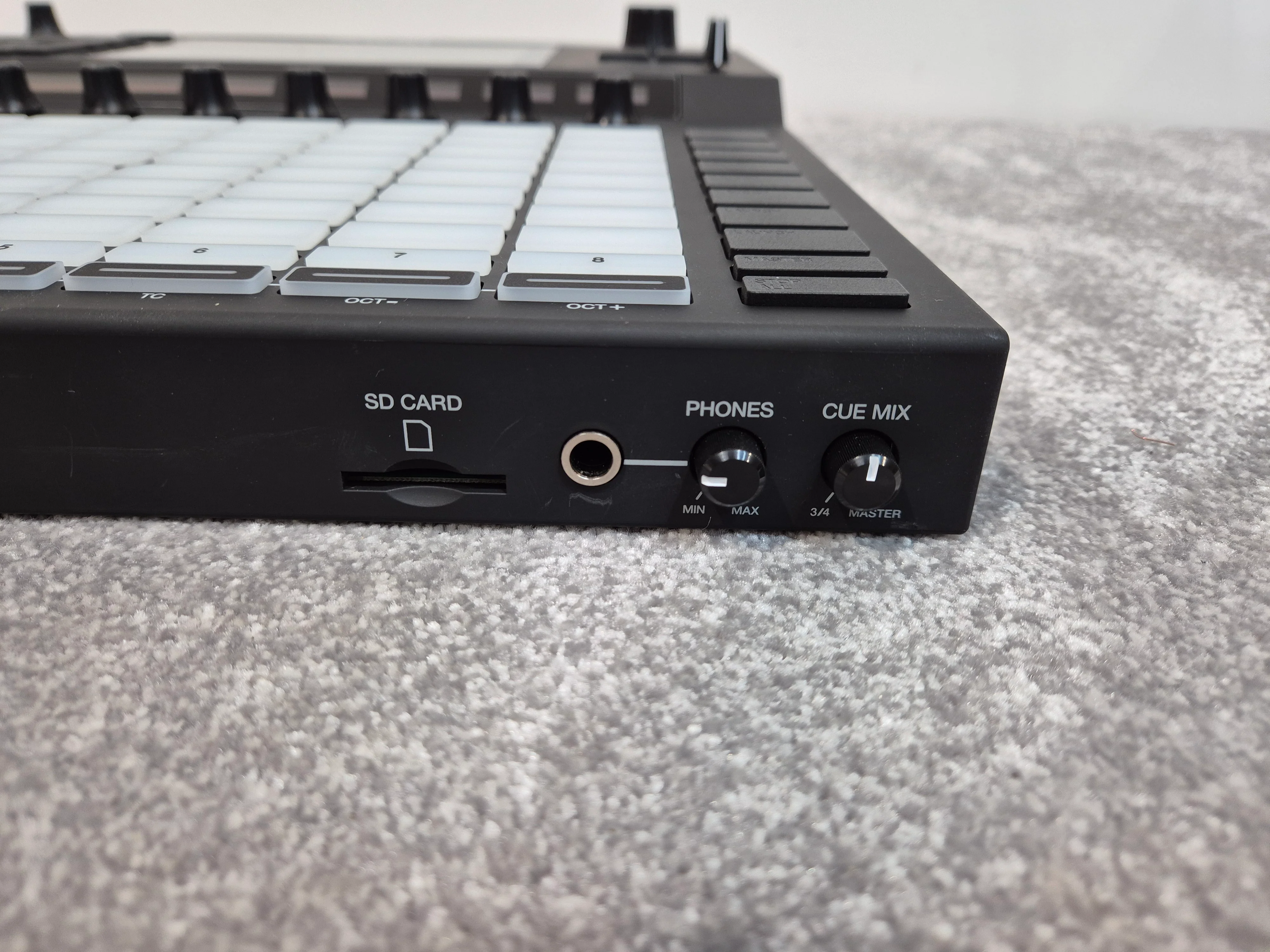 Akai Professional Force - Standalone Music Production and DJ Performance System RRP £899 - Image 14
