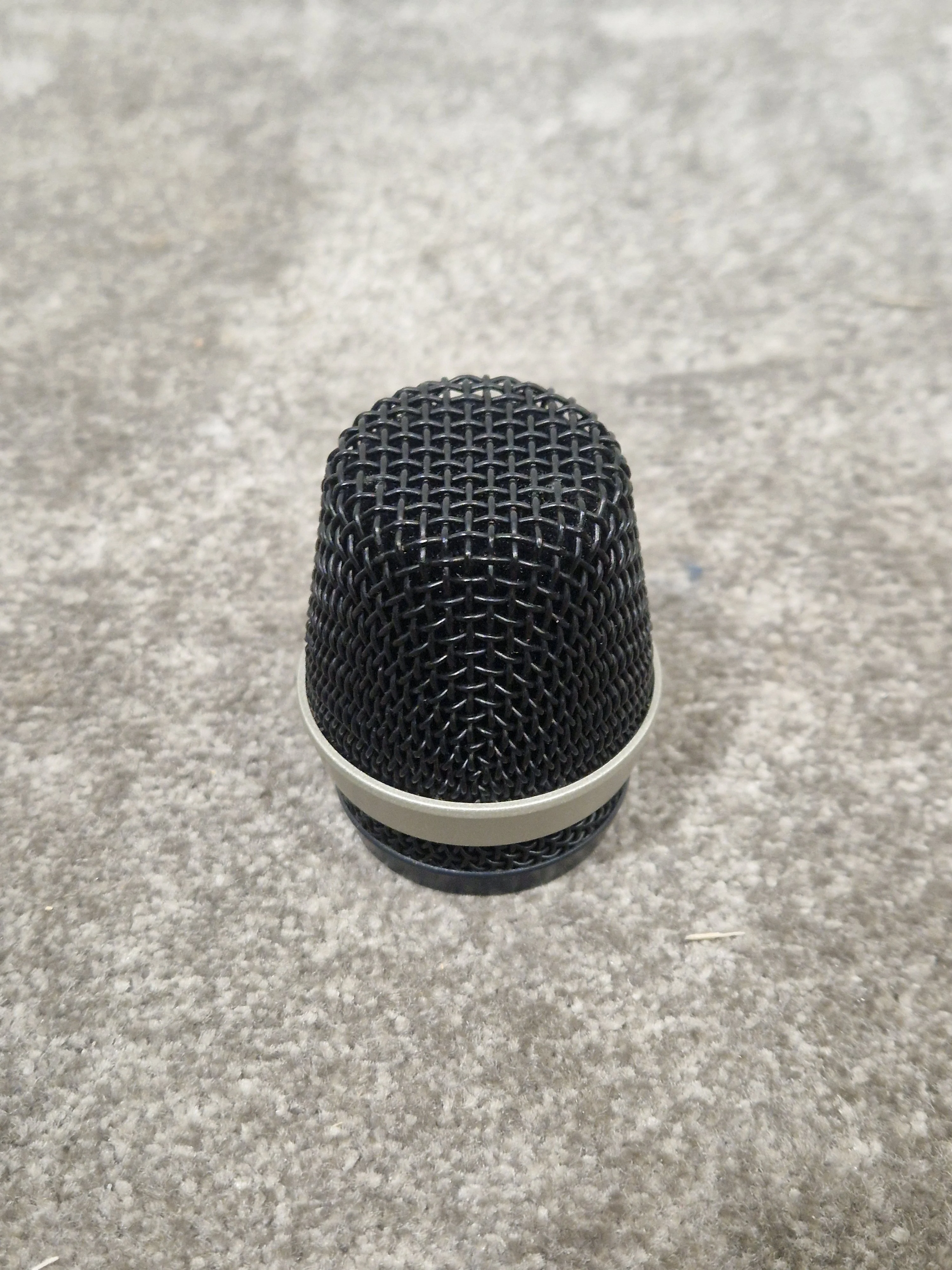 AKG D5 Dynamic Mic - Supercardioid Vocal Performance - Excellent w/ Soft Case & Mic Holder - Image 10