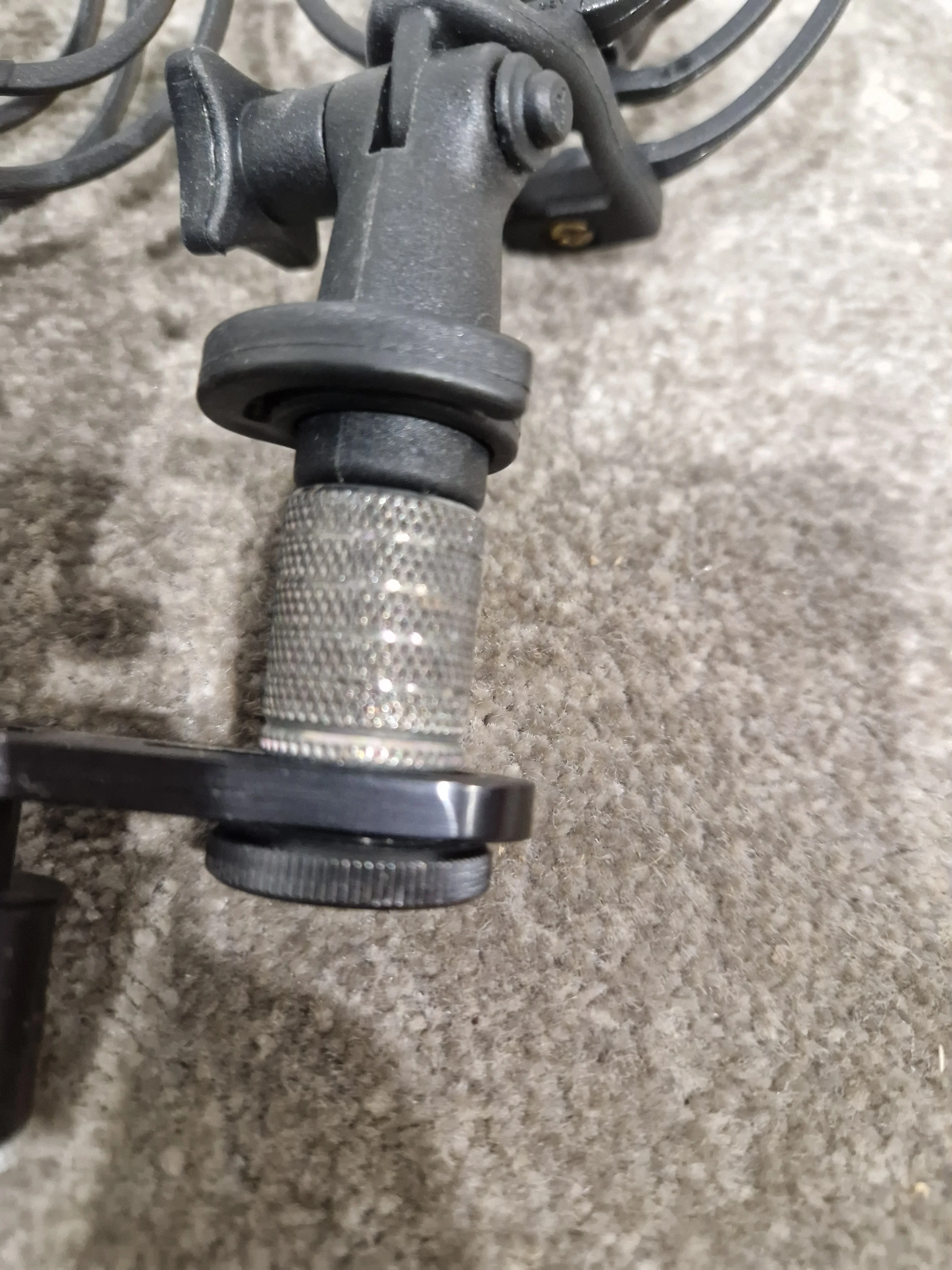 AKG H10 Shock Mount Black Microphone - Vibration Isolation - Excellent - Image 2
