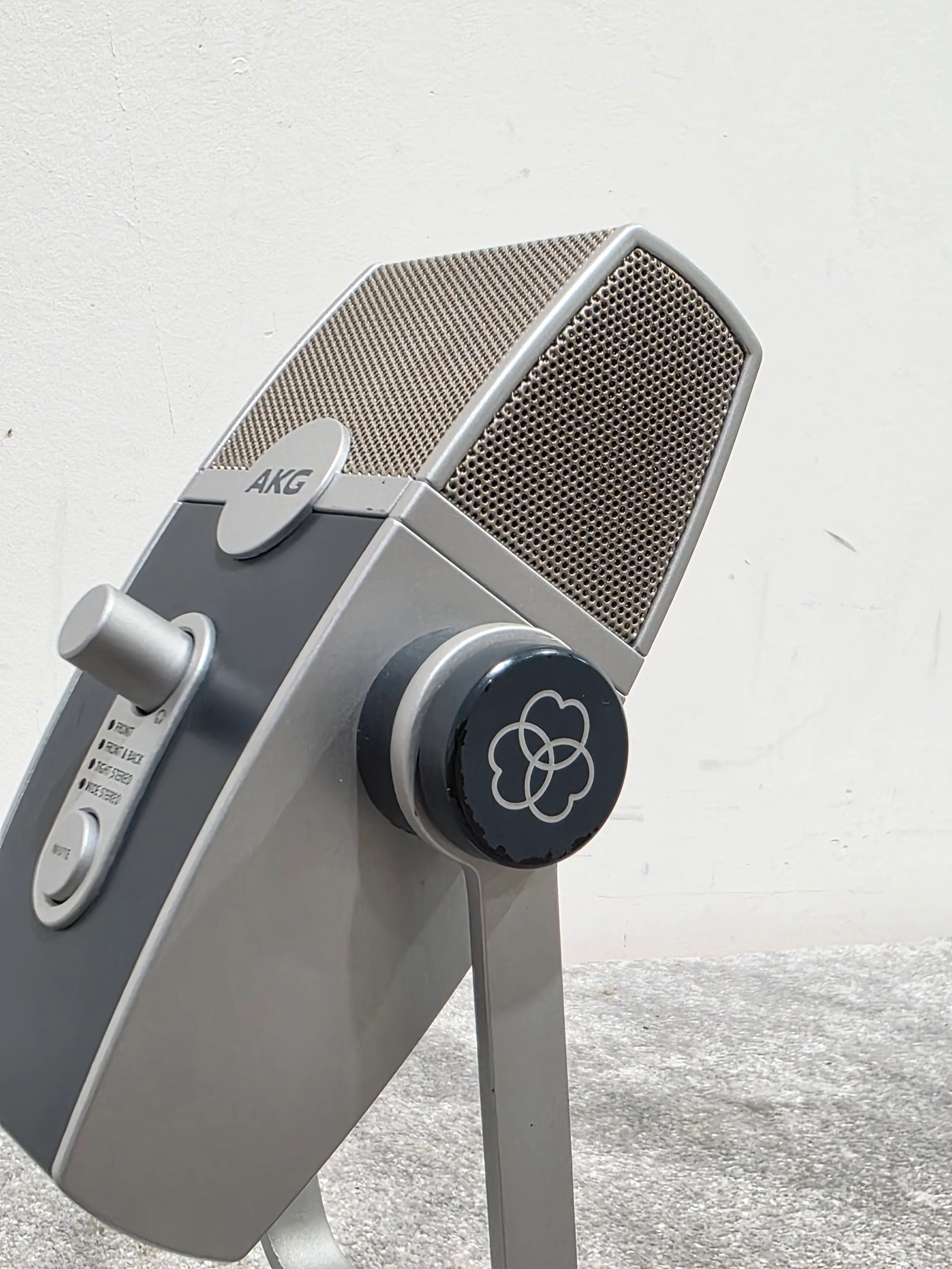 AKG Lyra Microphone - USB Connectivity - Very Good w/ USB Cable - Image 6