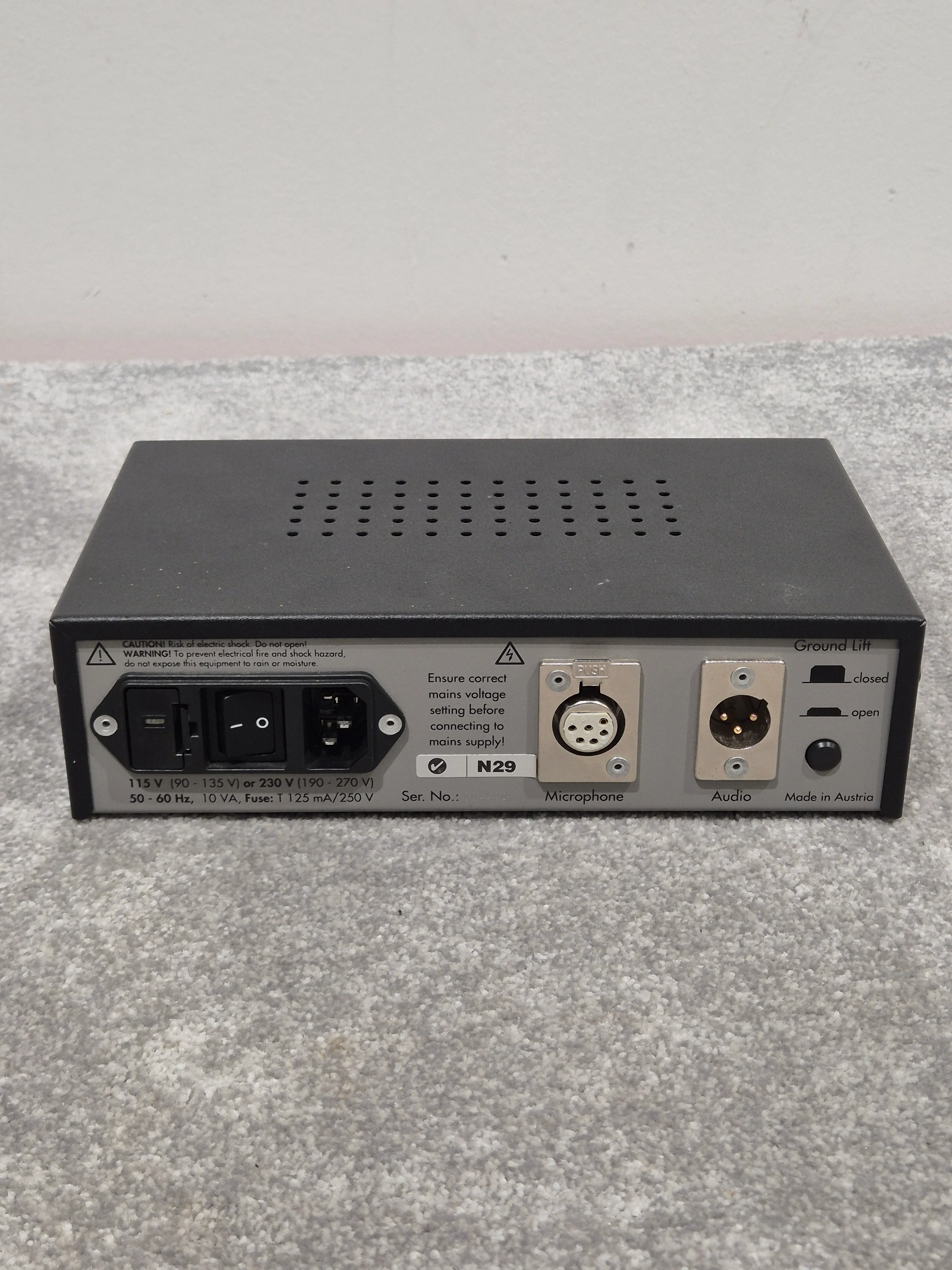 AKG SolidTube - Diaphragm Condenser Microphone w/ Flight Case - Image 7