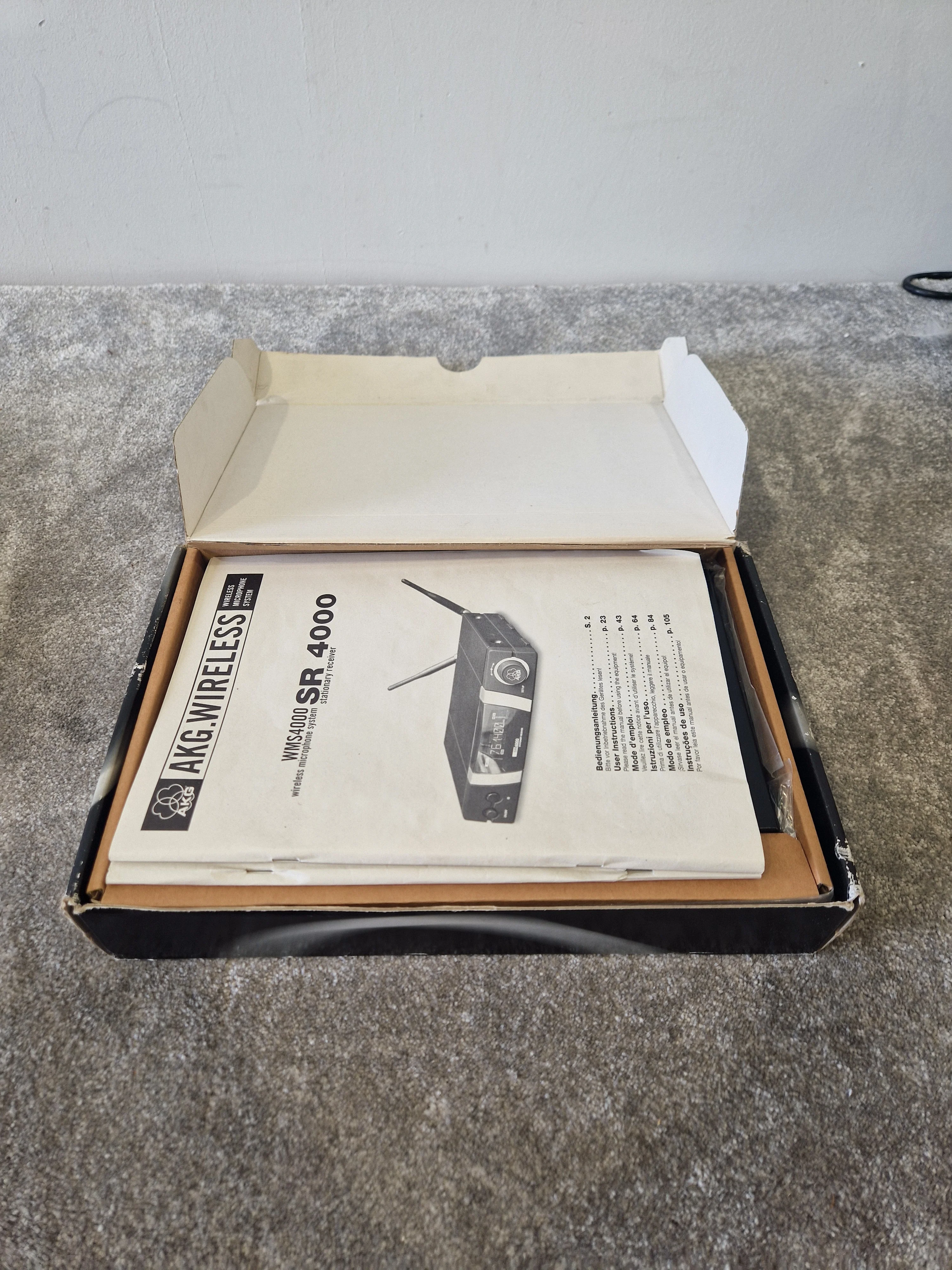 AKG SR 4000 Wireless Receiver – WMS 400 Series UHF Diversity System 835-865MHz - Very Good w/ original box - Image 5
