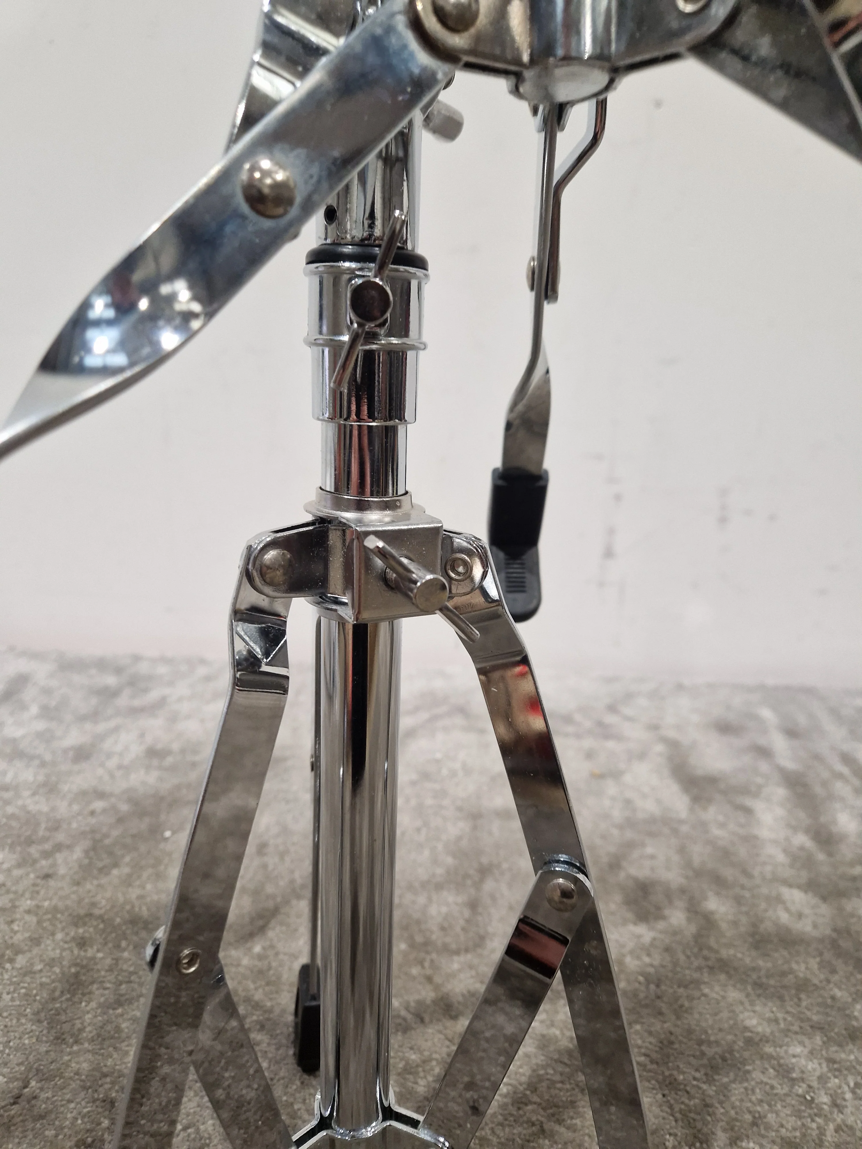 Aleawol Lightweight Drum Stand - Stand - Good - Image 5