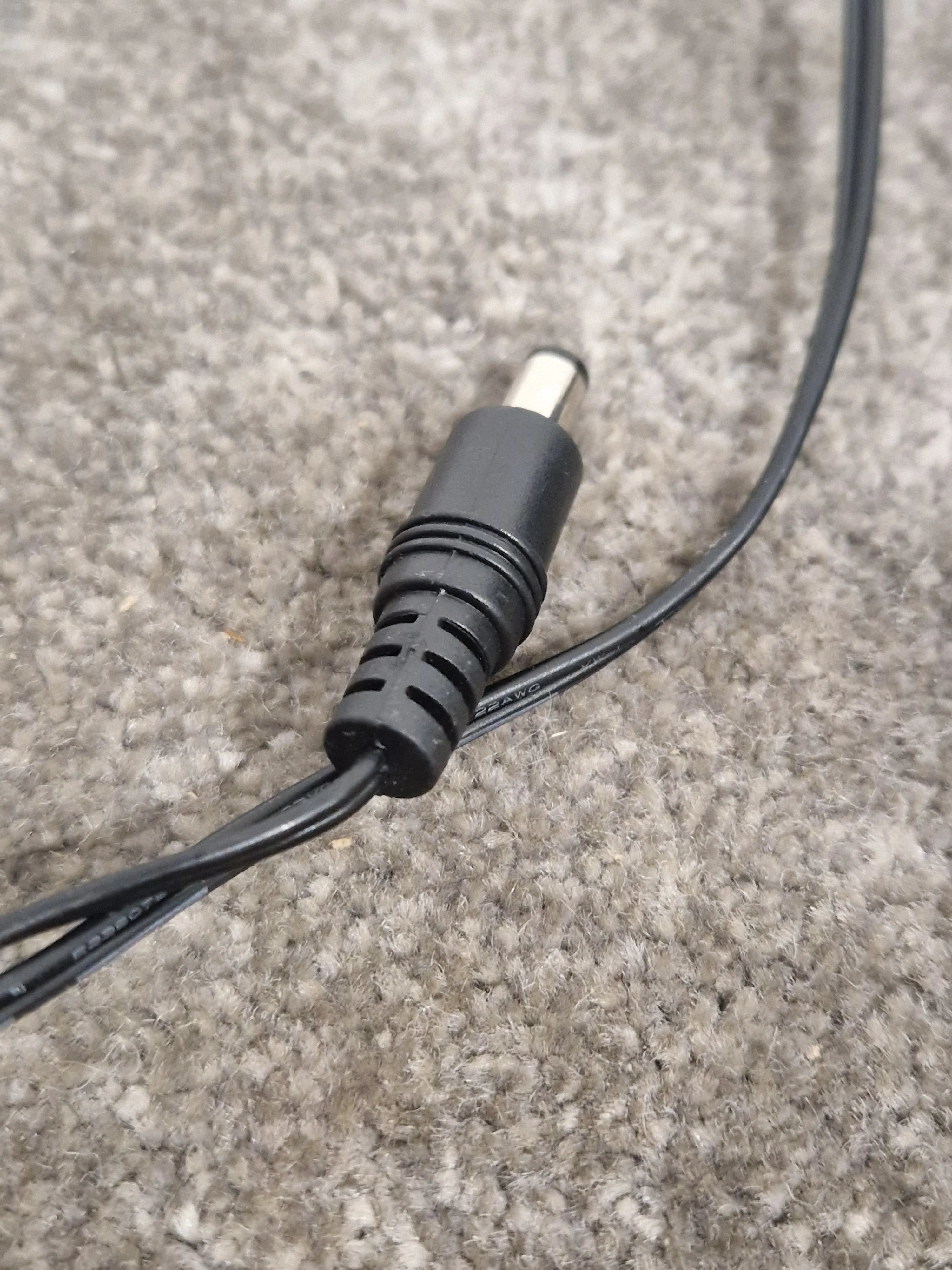 ALESIS DB-7 .2-09 POWER SUPPLY REPLACEMENT ADAPTER AC 9V 830mA – Power Adapter - Excellent - Image 2