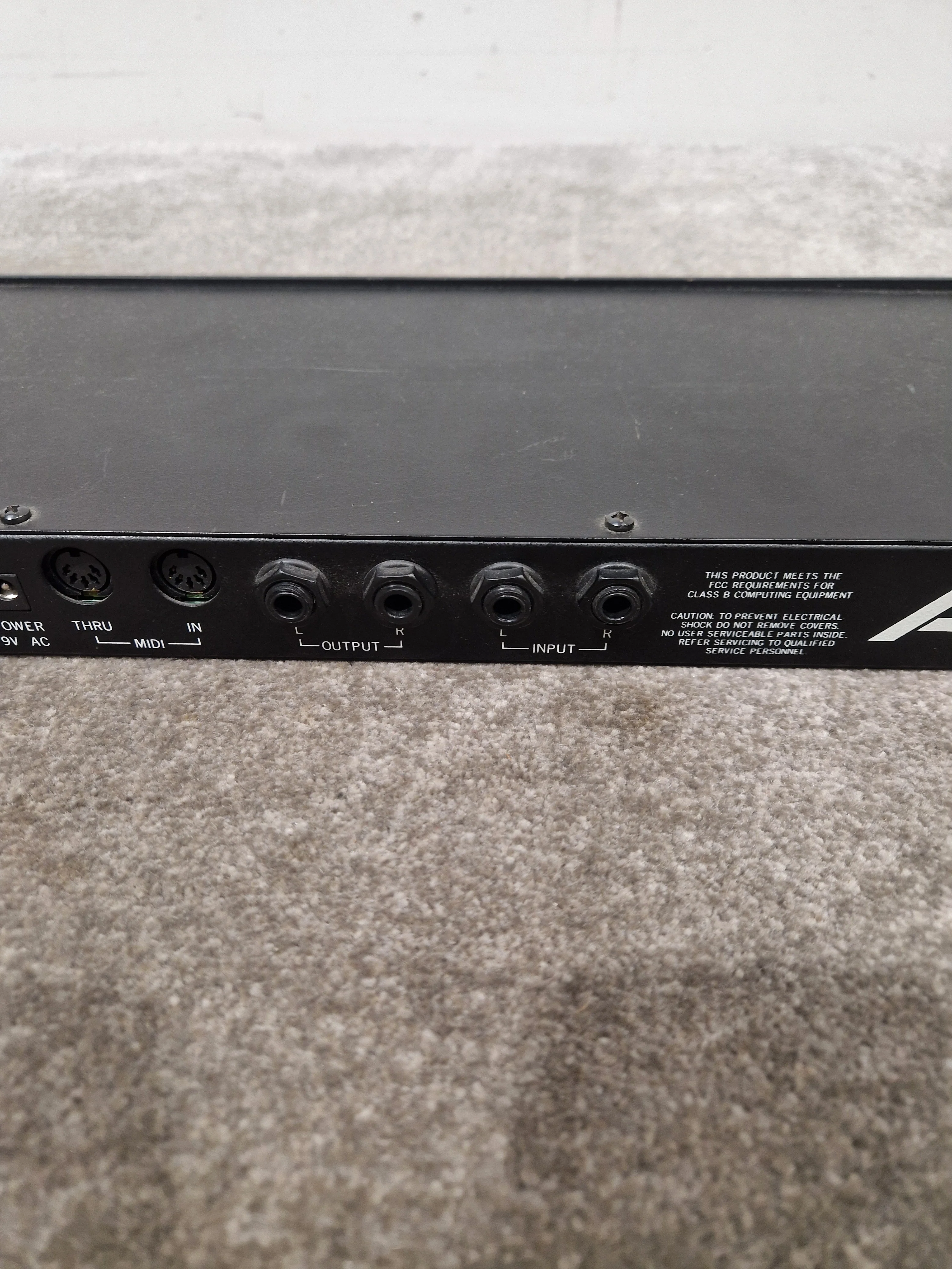 Alesis Microverb 2 - Digital Reverb Unit - Spares or Repair w/ Original Box - Image 12