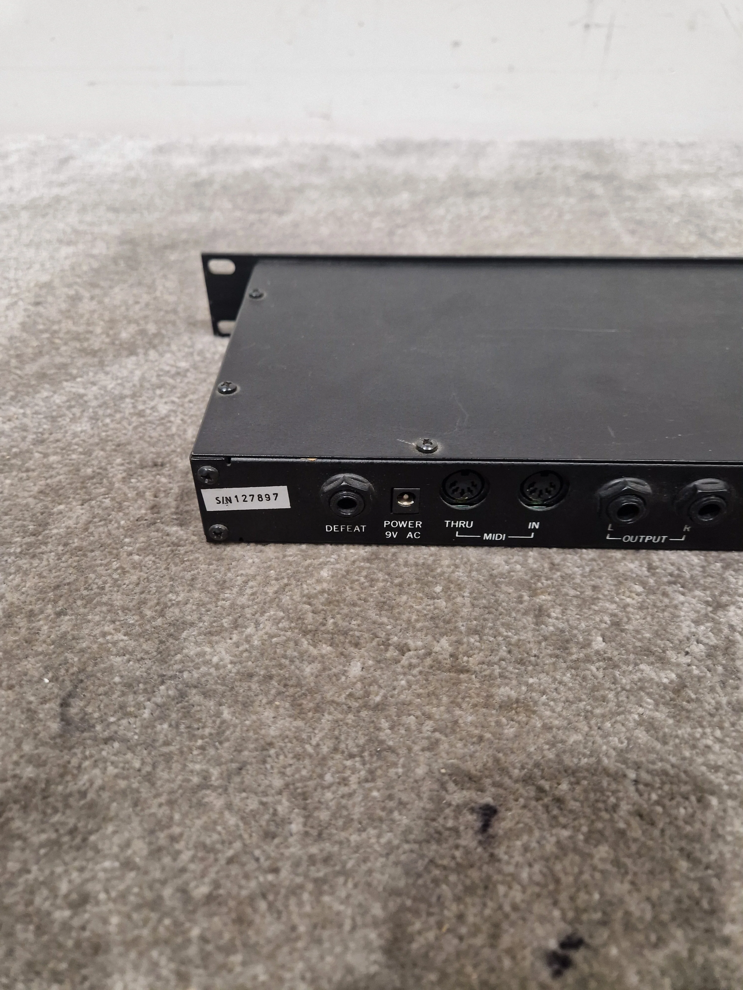 Alesis Microverb 2 - Digital Reverb Unit - Spares or Repair w/ Original Box - Image 13