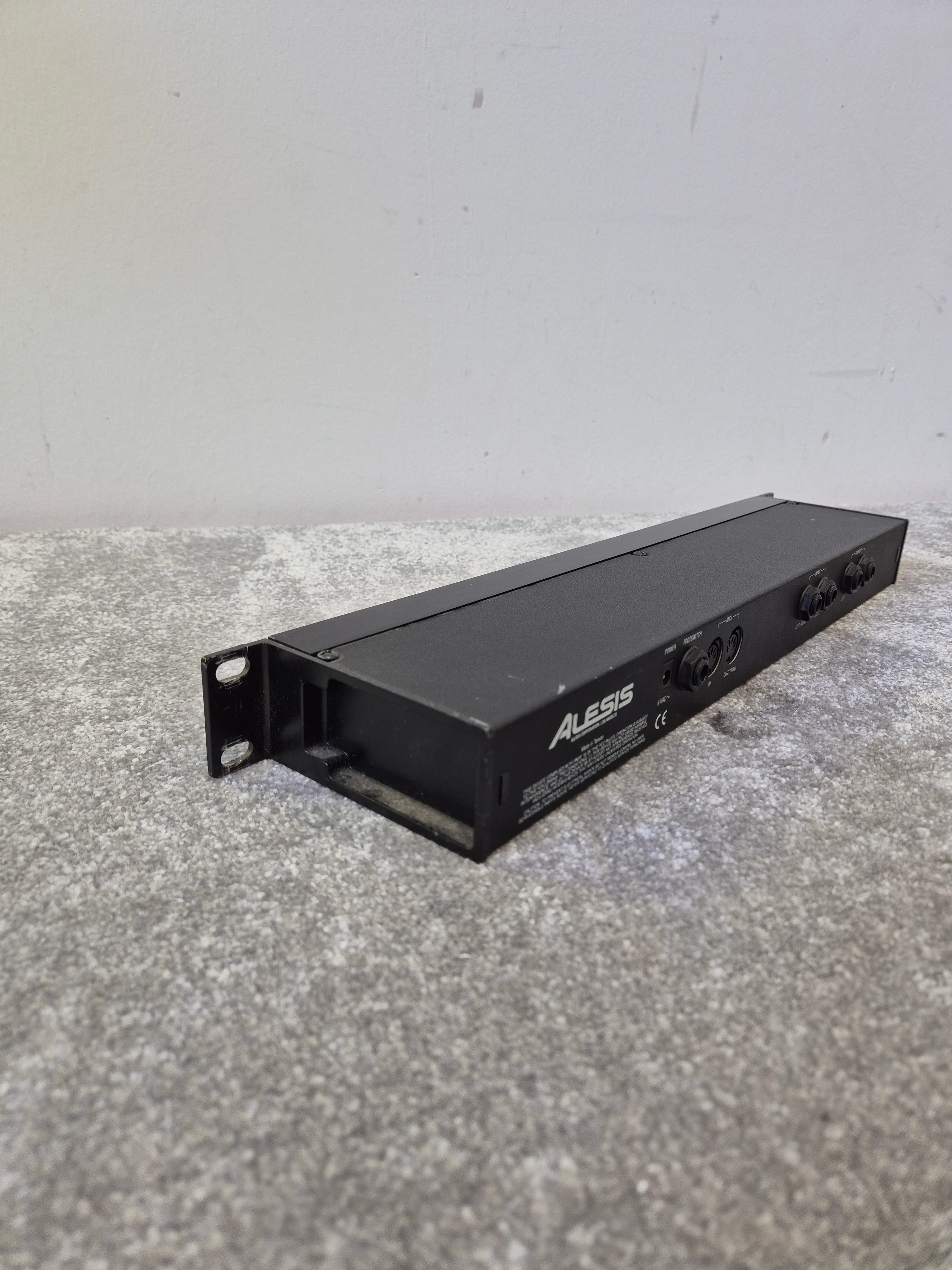 Alesis Microverb 4 - Digital Reverb Processor - Very Good w/ Original box - Image 11