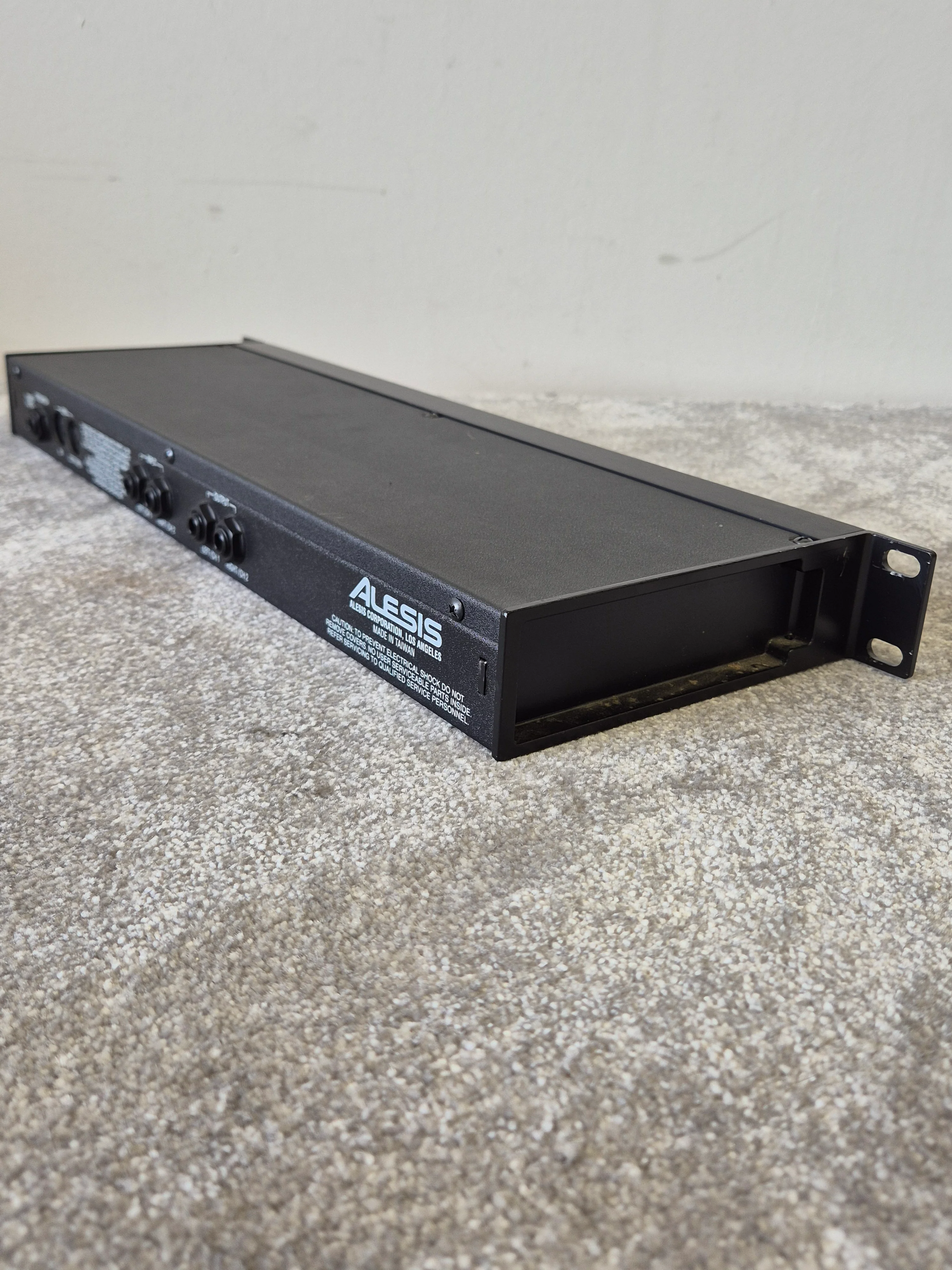 Alesis MidiVerb 4 - Dual-Channel Digital Signal Processor - Image 5