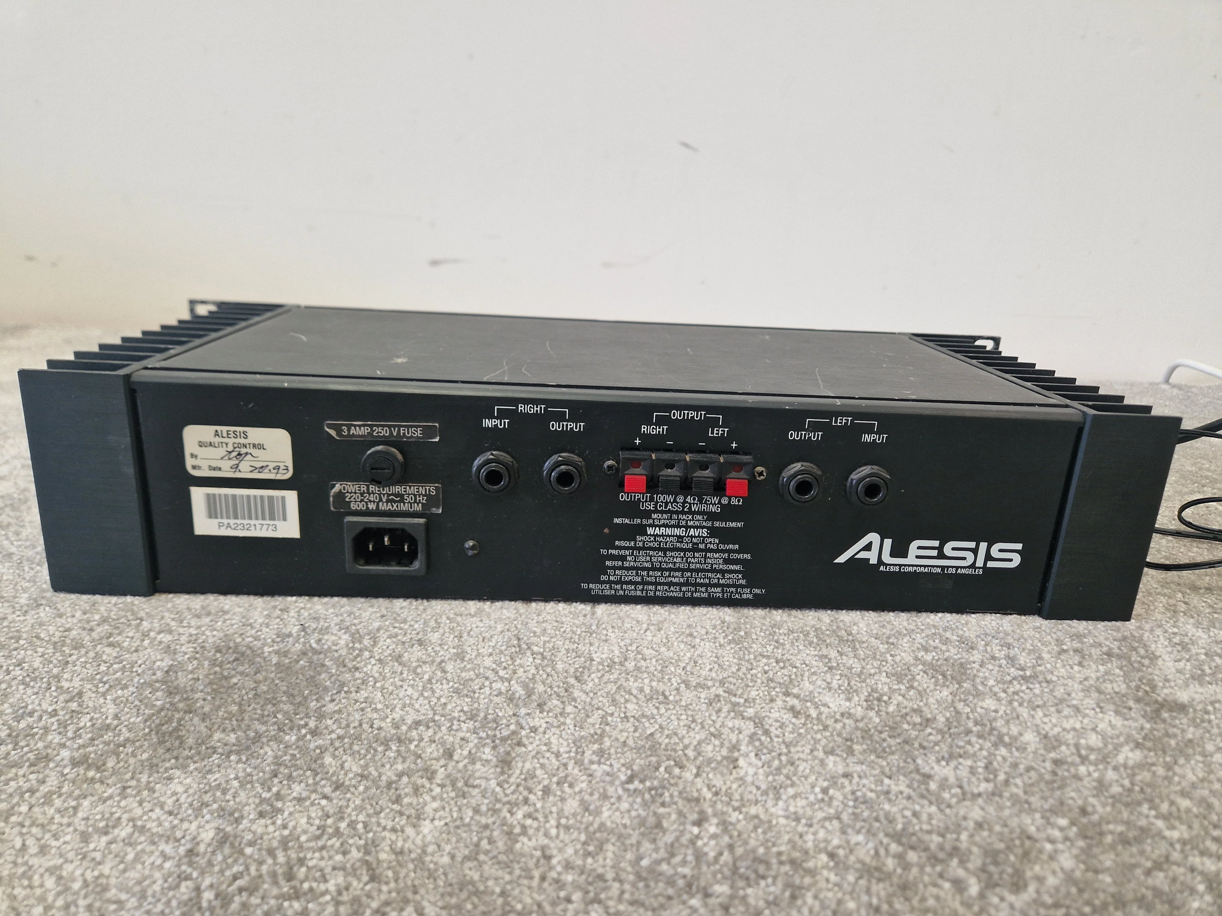 Alesis RA-100 Reference Amplifier – 100W Stereo Rackmount Amp - Good - Image 2