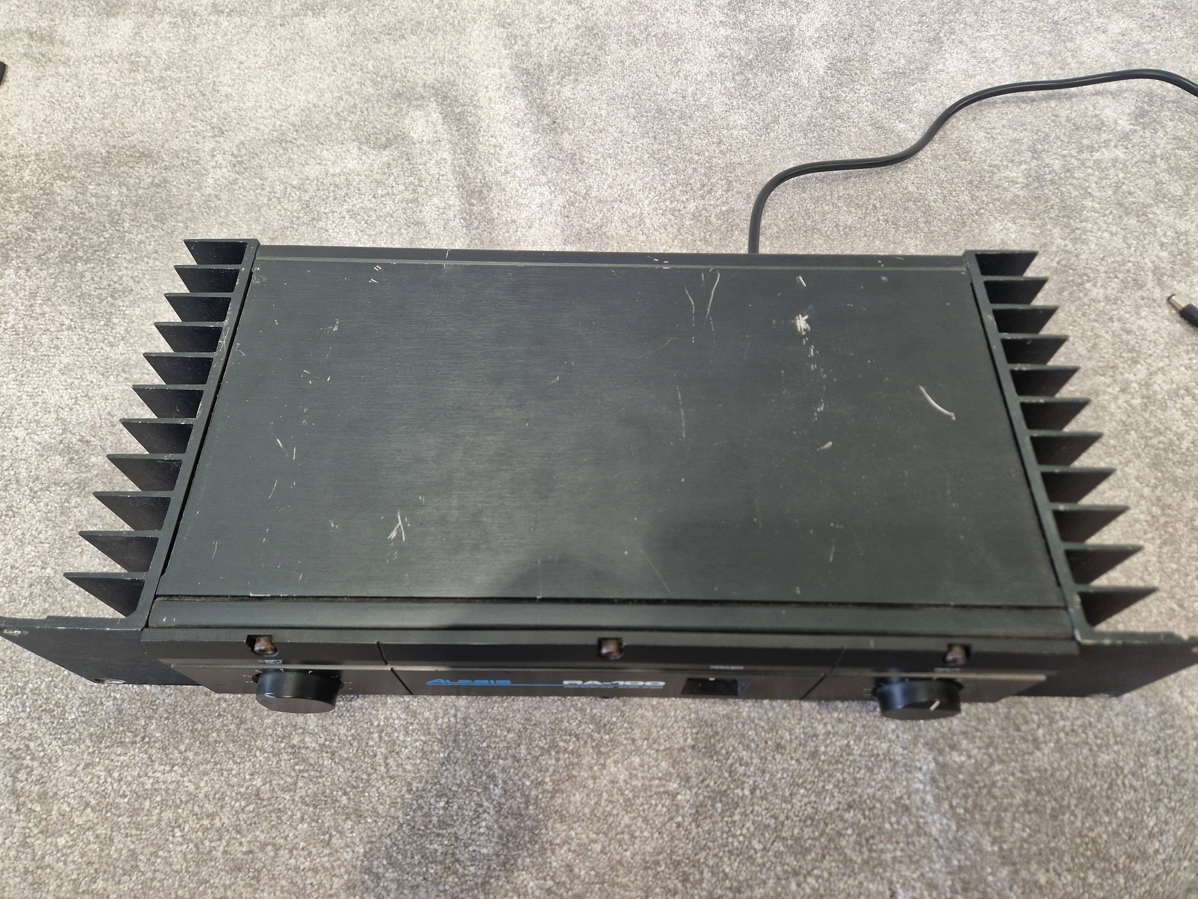 Alesis RA-100 Reference Amplifier – 100W Stereo Rackmount Amp - Good - Image 8