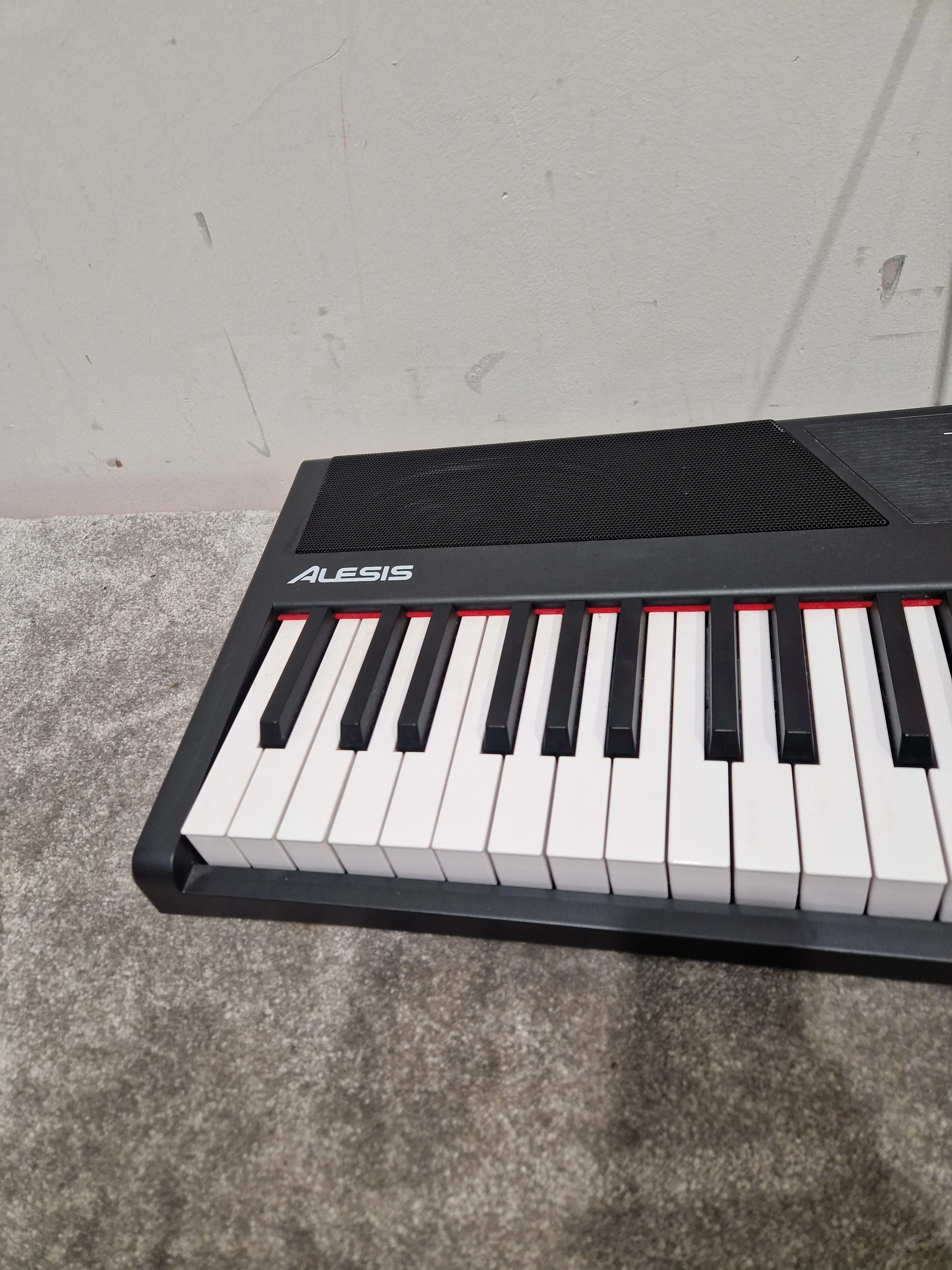 Alesis Recital - Digital Piano - 88-Key - Excellent w/ Power Supply & Pedal - Image 11