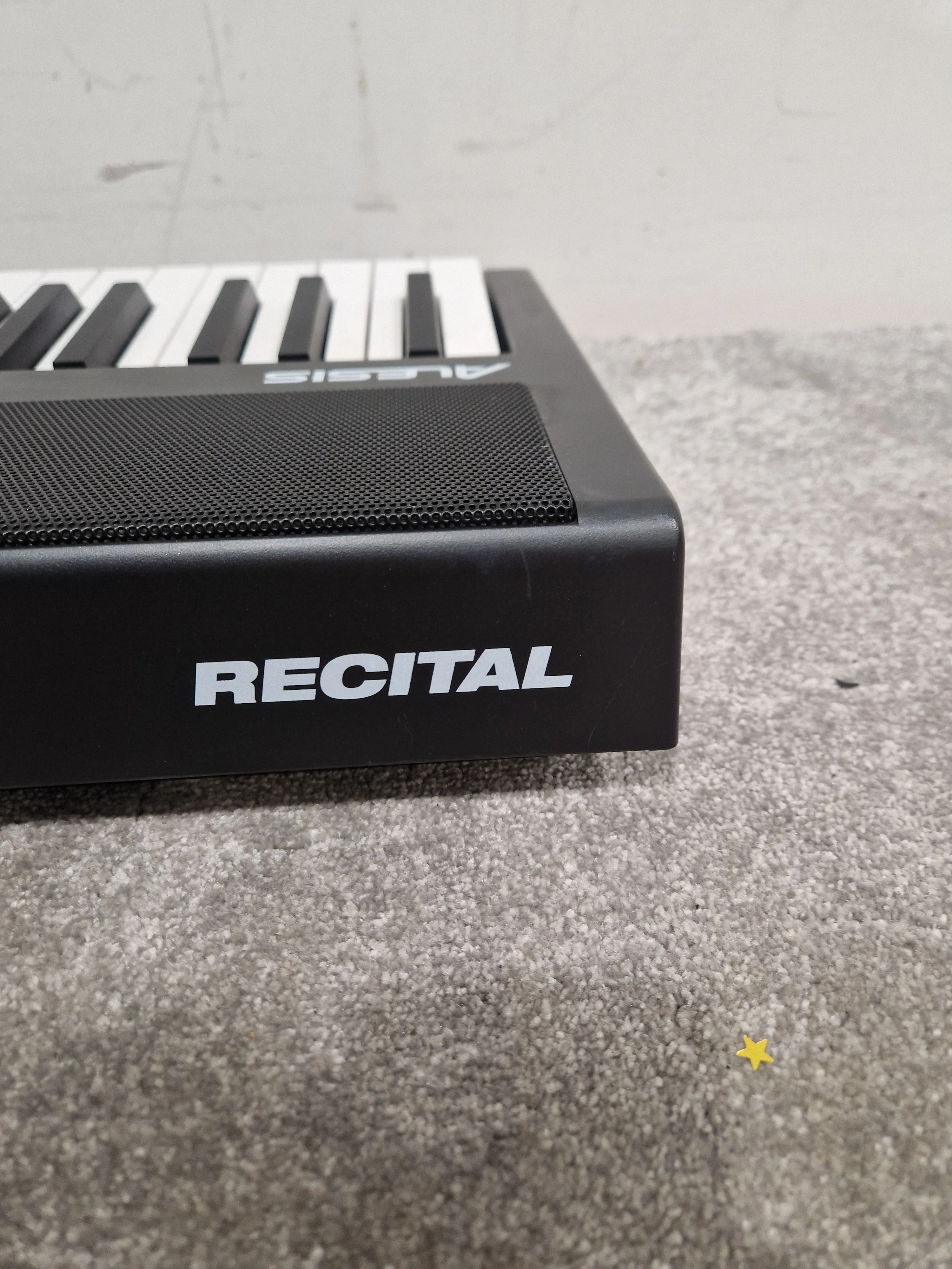 Alesis Recital - Digital Piano - 88-Key - Excellent w/ Power Supply & Pedal - Image 15