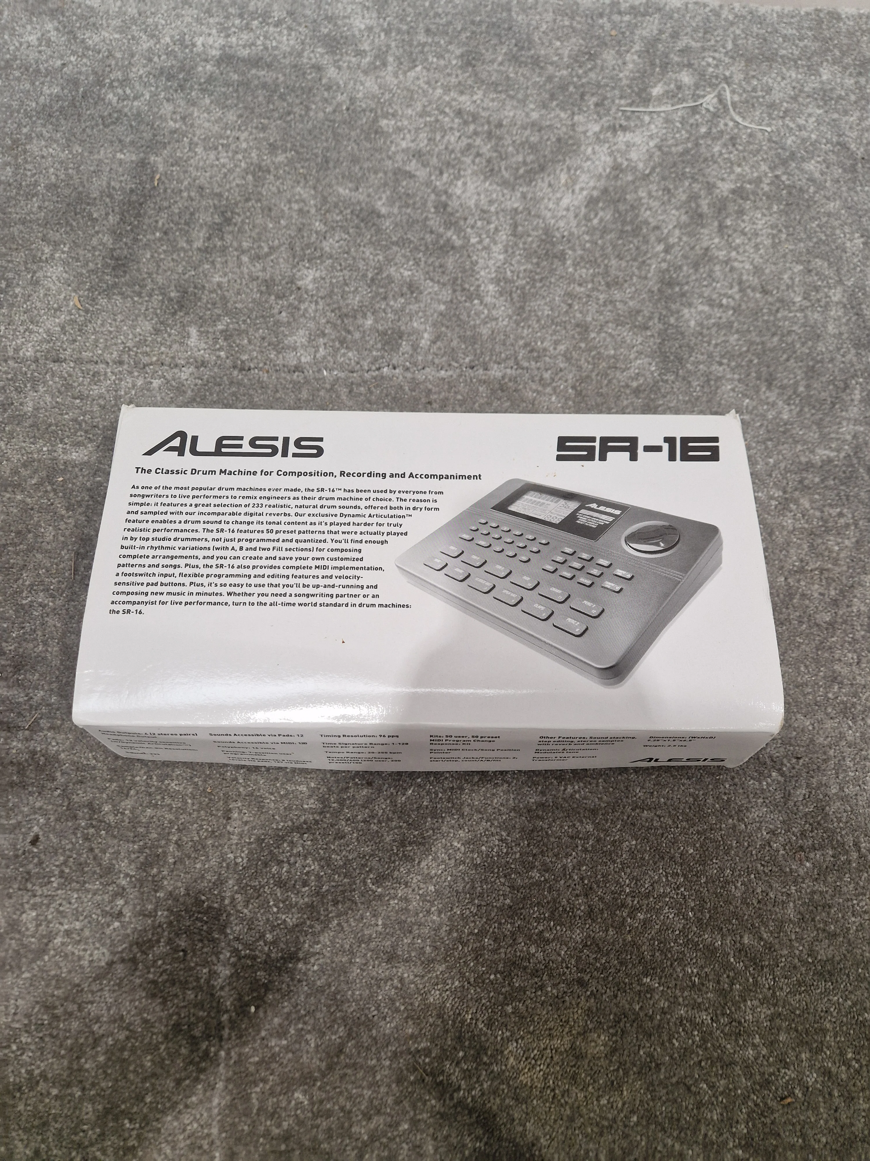 Alesis Sr-16 Drum Machine - 16-Bit, 24 Tracks - Excellent w/ Original Box & Power Supply & Manuals - Image 10