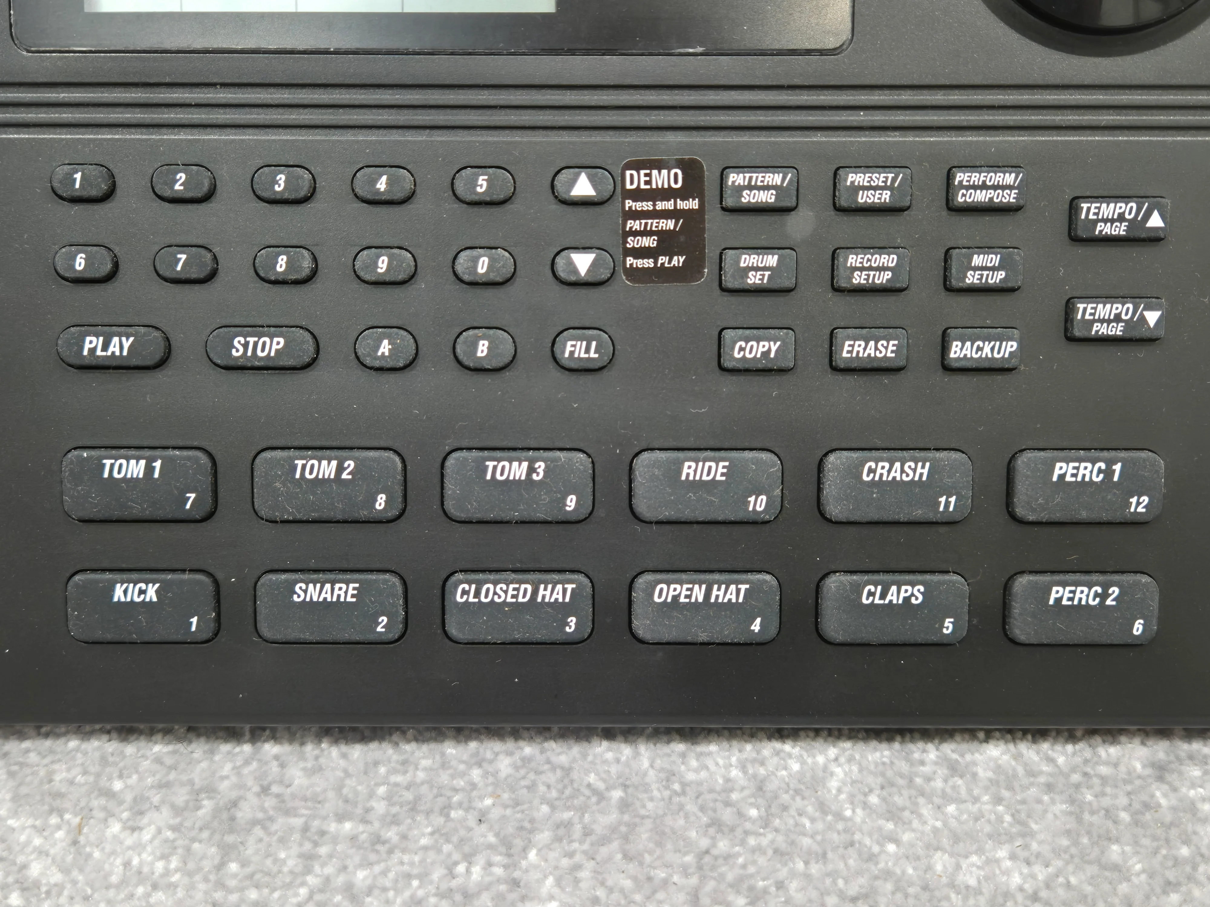 Alesis SR16 - Classic Drum Machine w/ Original Box - Image 2