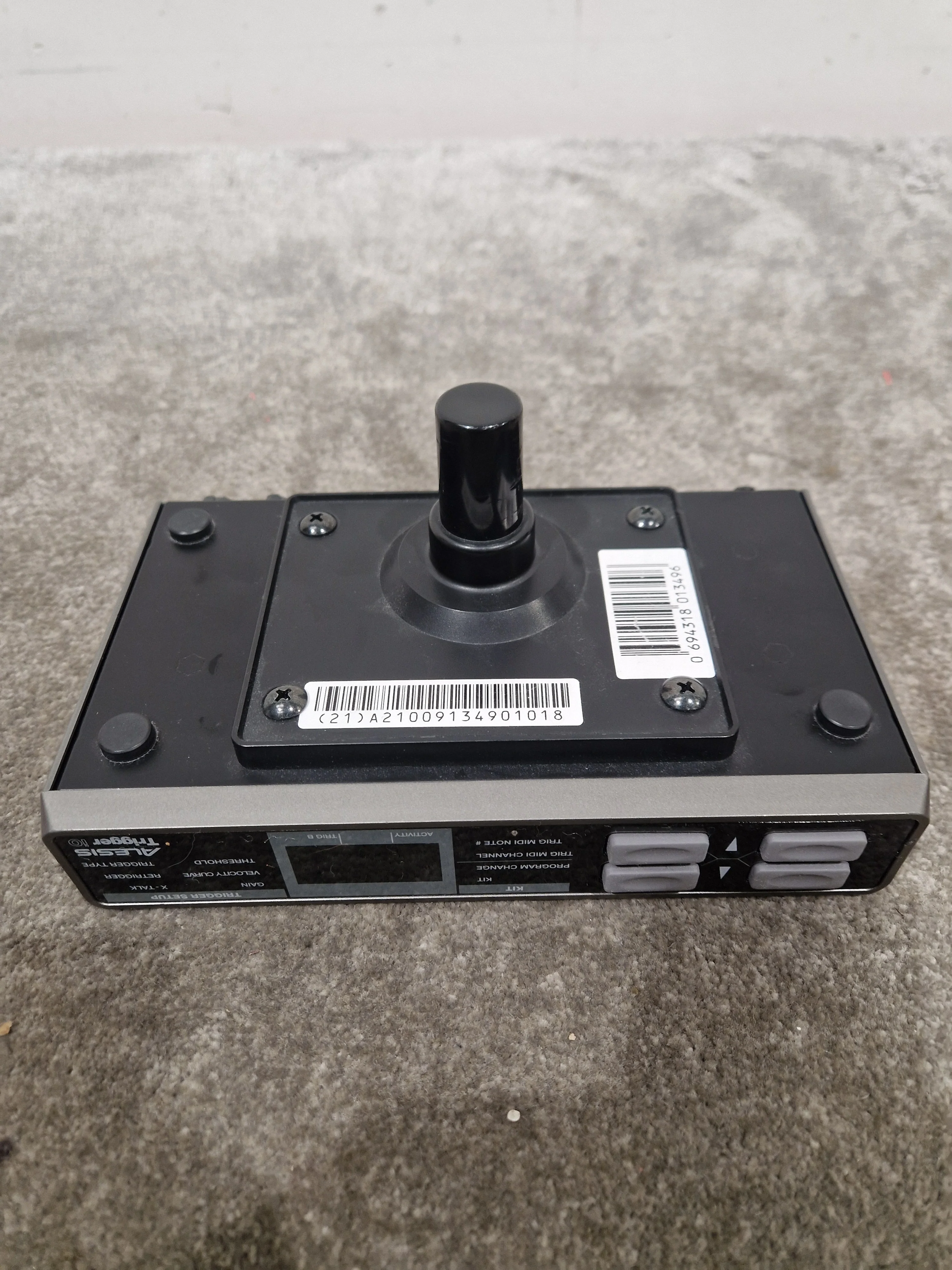 Alesis Trigger IO - USB to MIDI Drum Trigger Interface - With Cable and Mounting Clamp - Excellent - Image 6