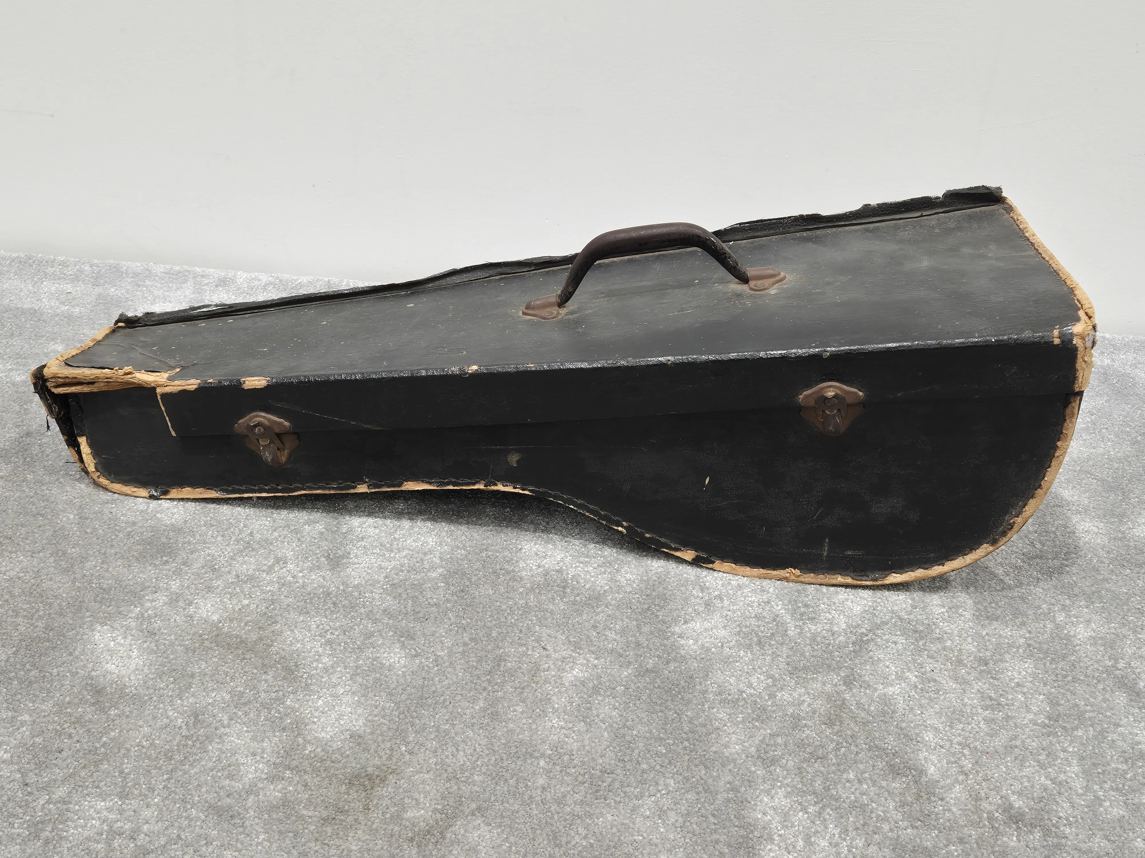 Alfredo Albertini No.65 - Bowl Back Mandolin w/ Hard Case - Image 14