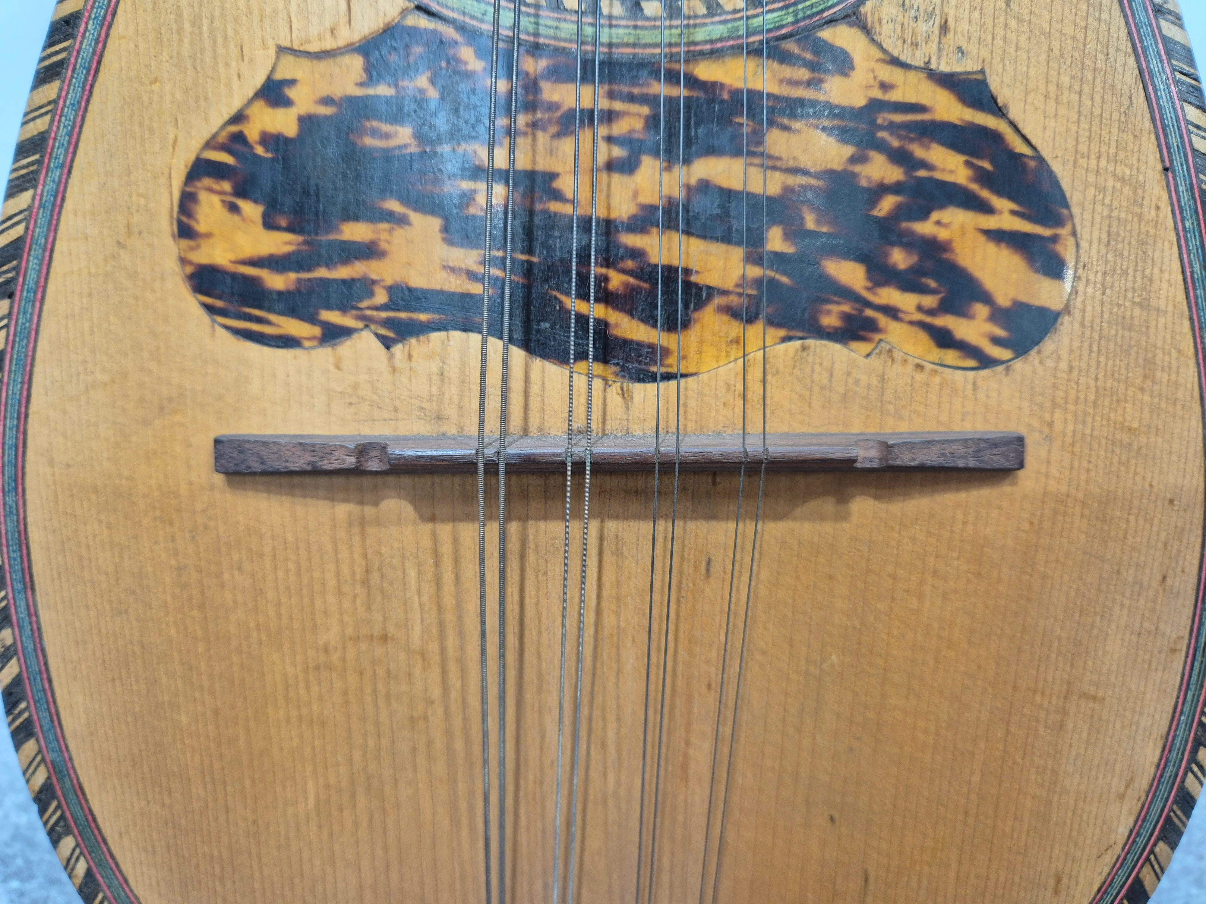 Alfredo Albertini No.65 - Bowl Back Mandolin w/ Hard Case - Image 3