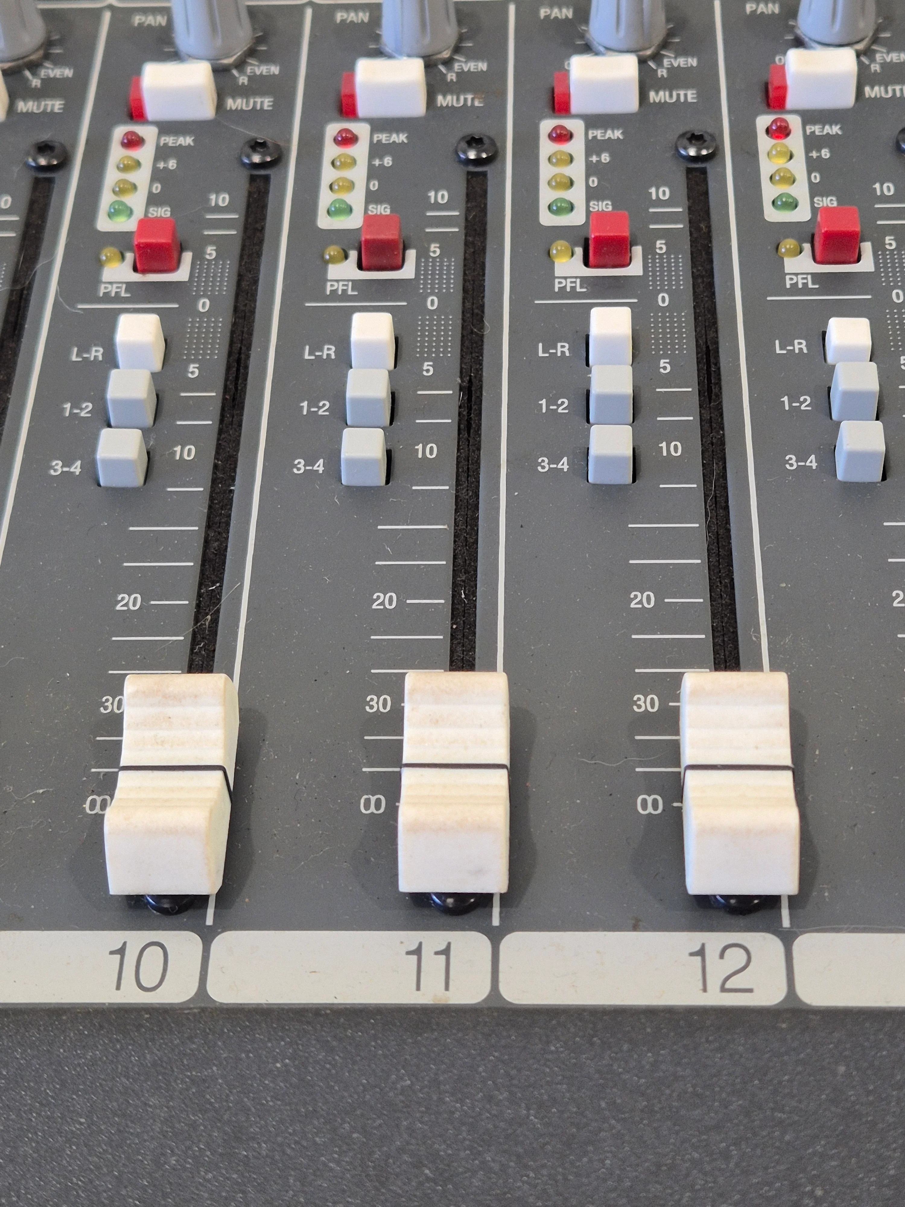 Allen & Heath GL2200 24-channel Mixing Console - 24 Channels, High-Quality Sound - Excellent w/ Lamp - Image 6