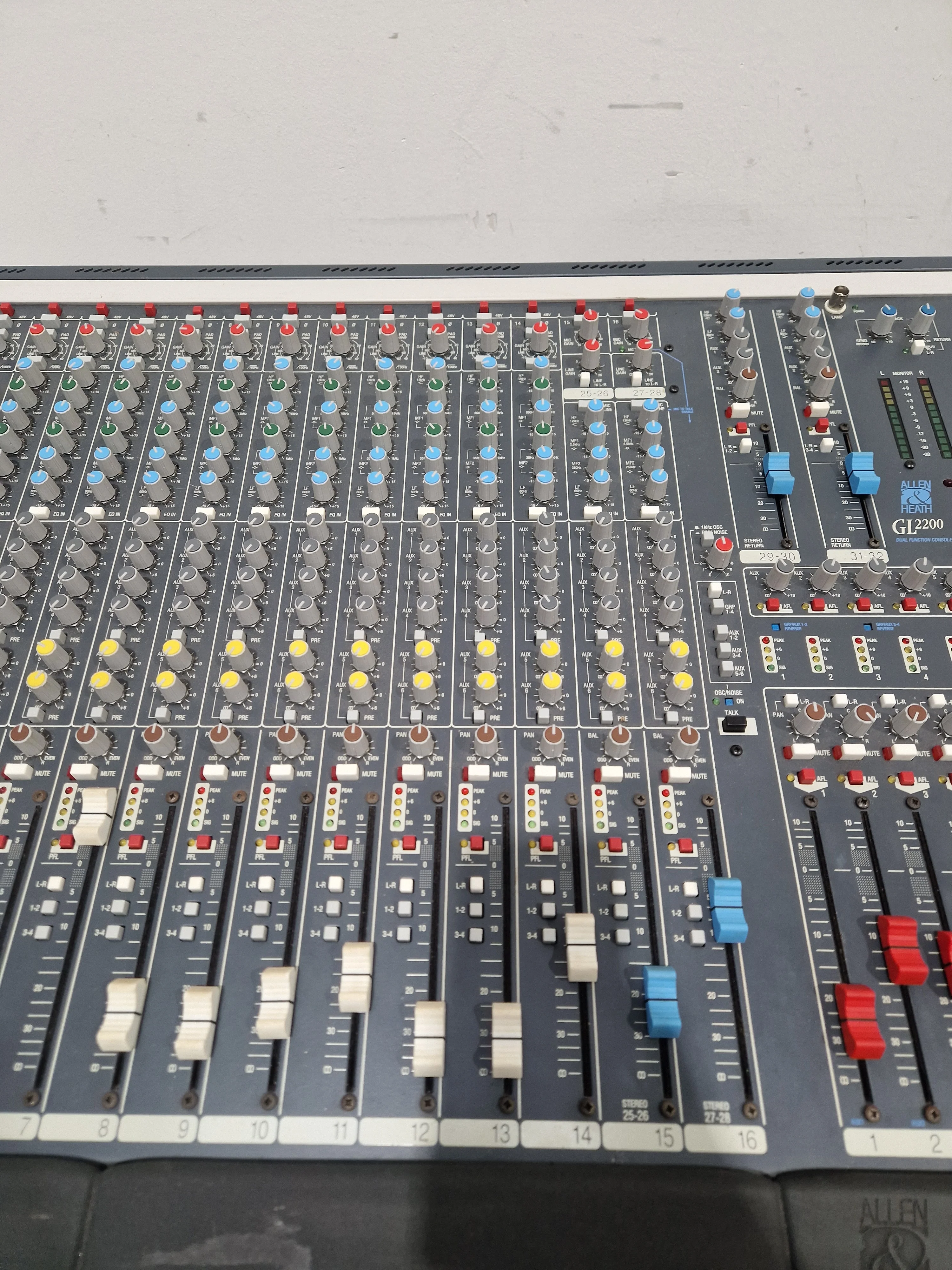 Allen & Heath GL2200-24 Mixing Console - 24-Channel - Excellent - Good - Image 18