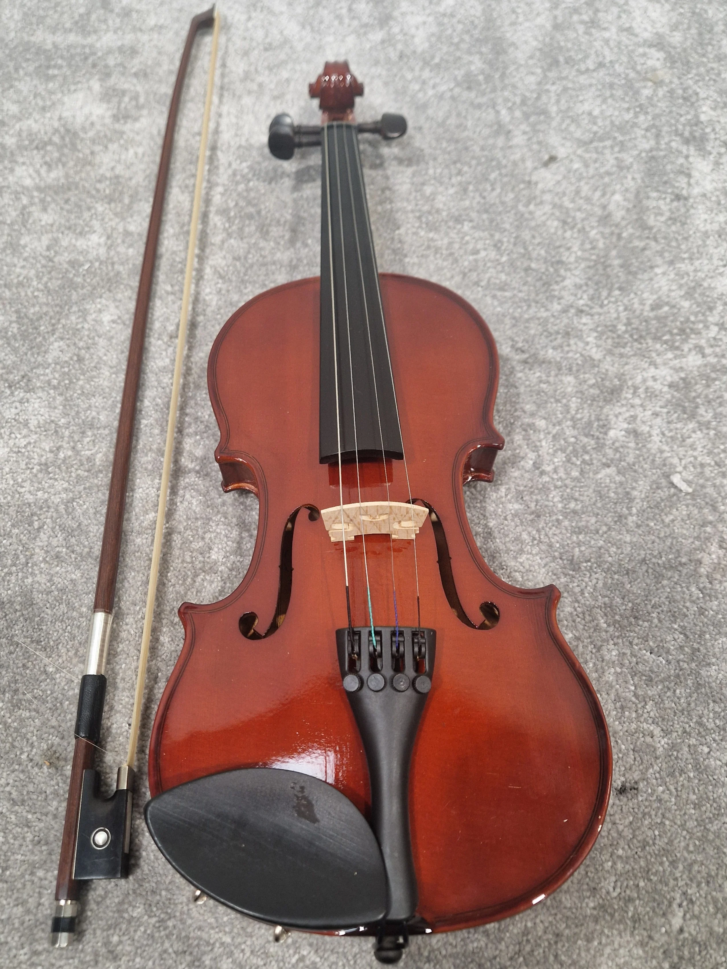 Allieri VL112 1/2 Size Violin – Student Instrument w/ Hard Case - Very Good