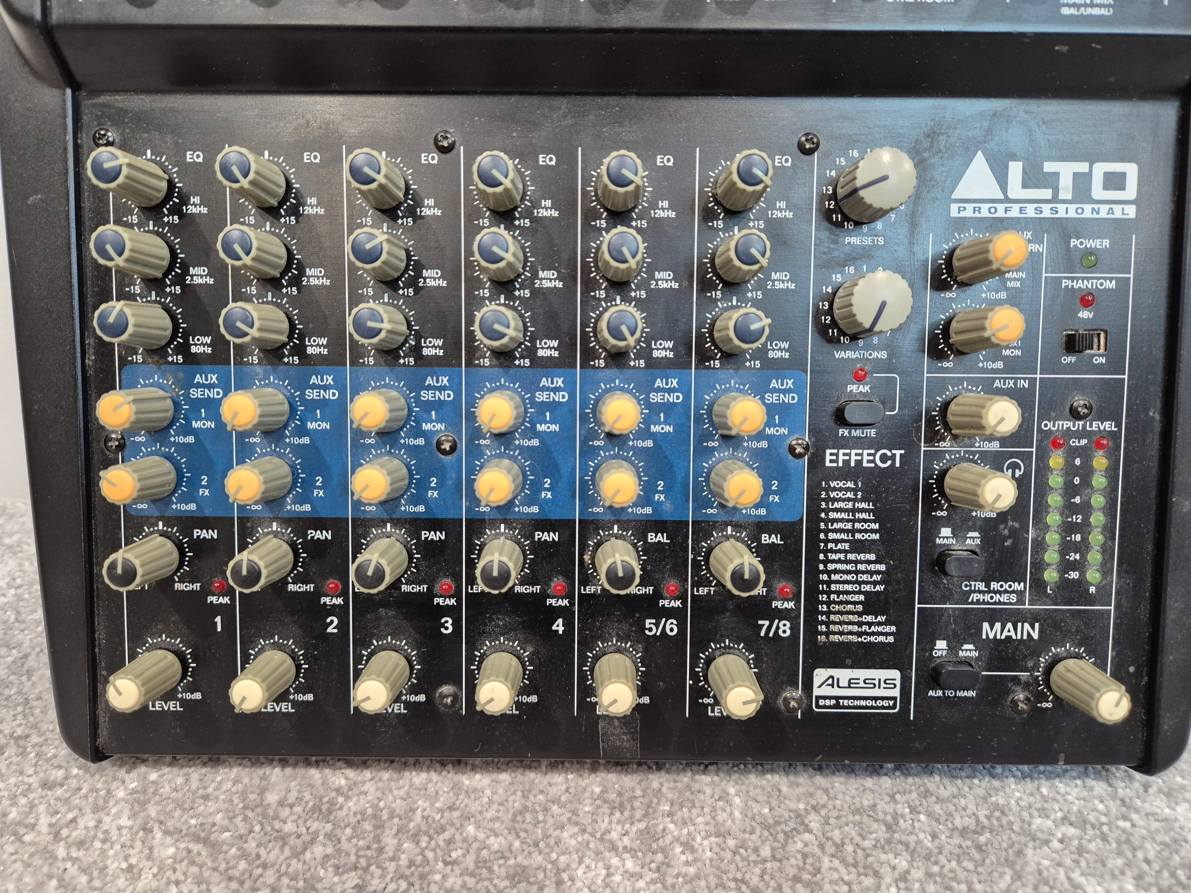 Alto Professional ZMX122FX - 8-Channel, 2-Bus Professional Mixer - Image 2