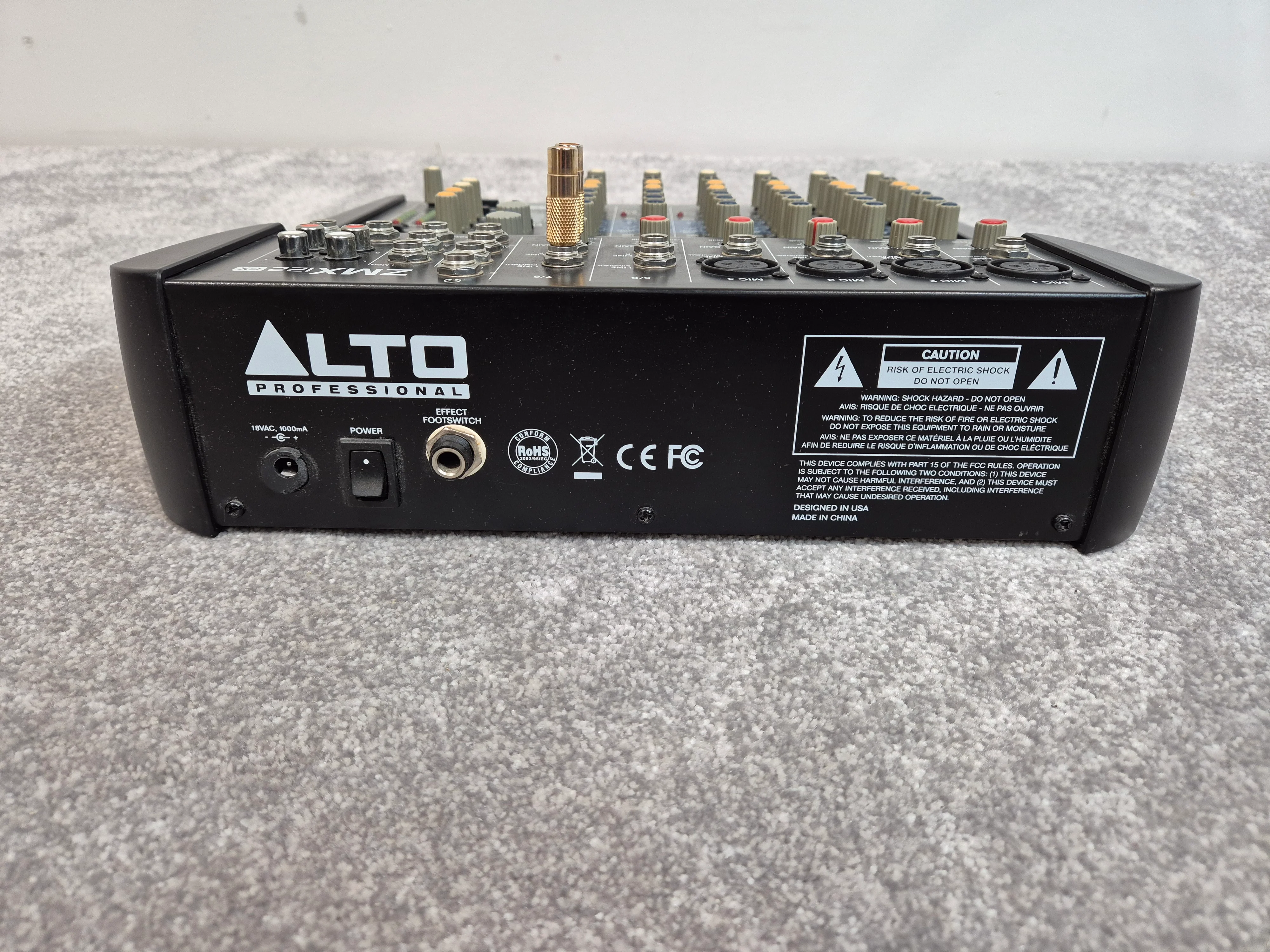 Alto Professional ZMX122FX - 8-Channel, 2-Bus Professional Mixer - Image 6