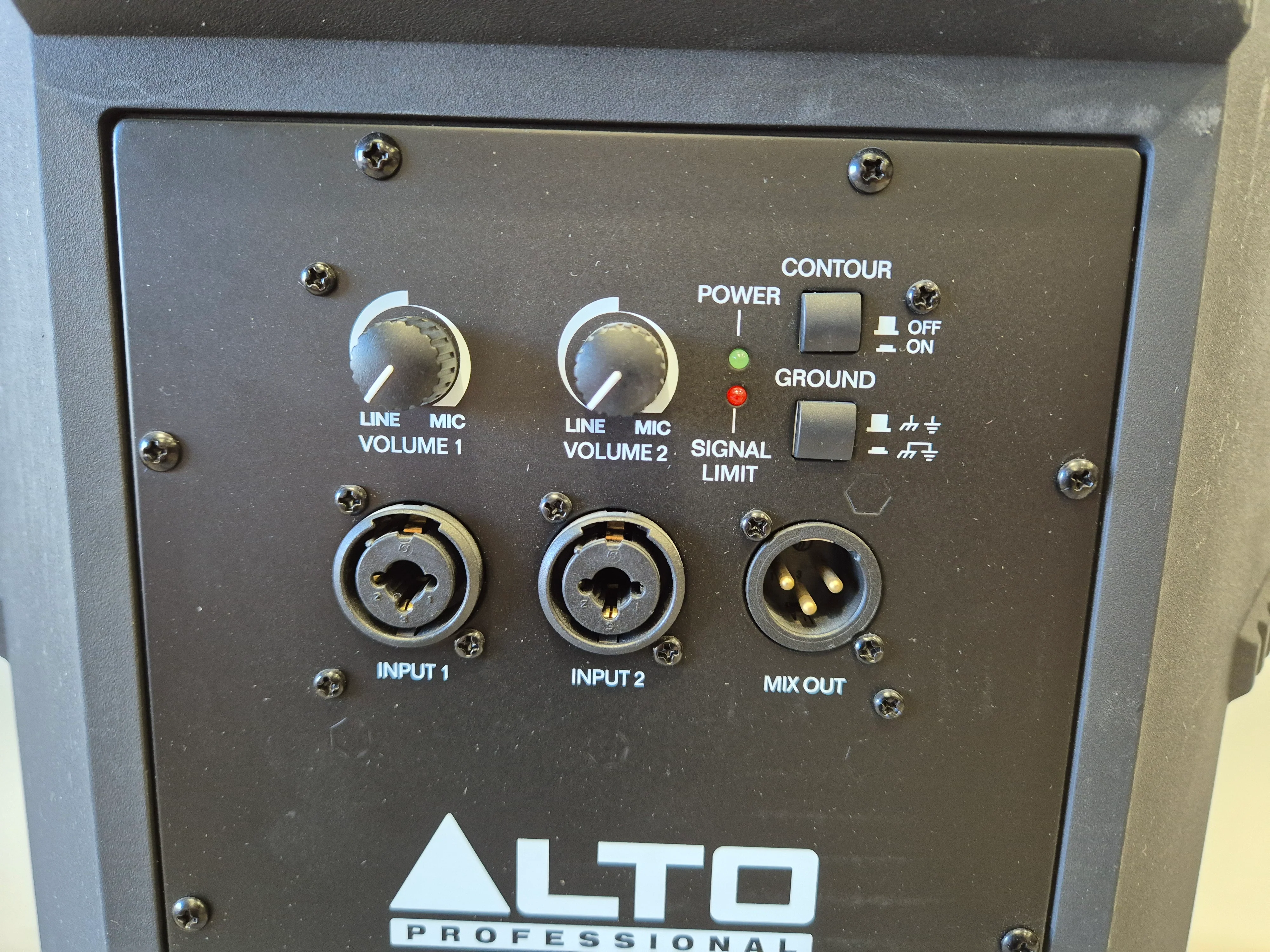 Alto Truesonic TS215 - 1100-watt Active Loudspeaker - Image 6