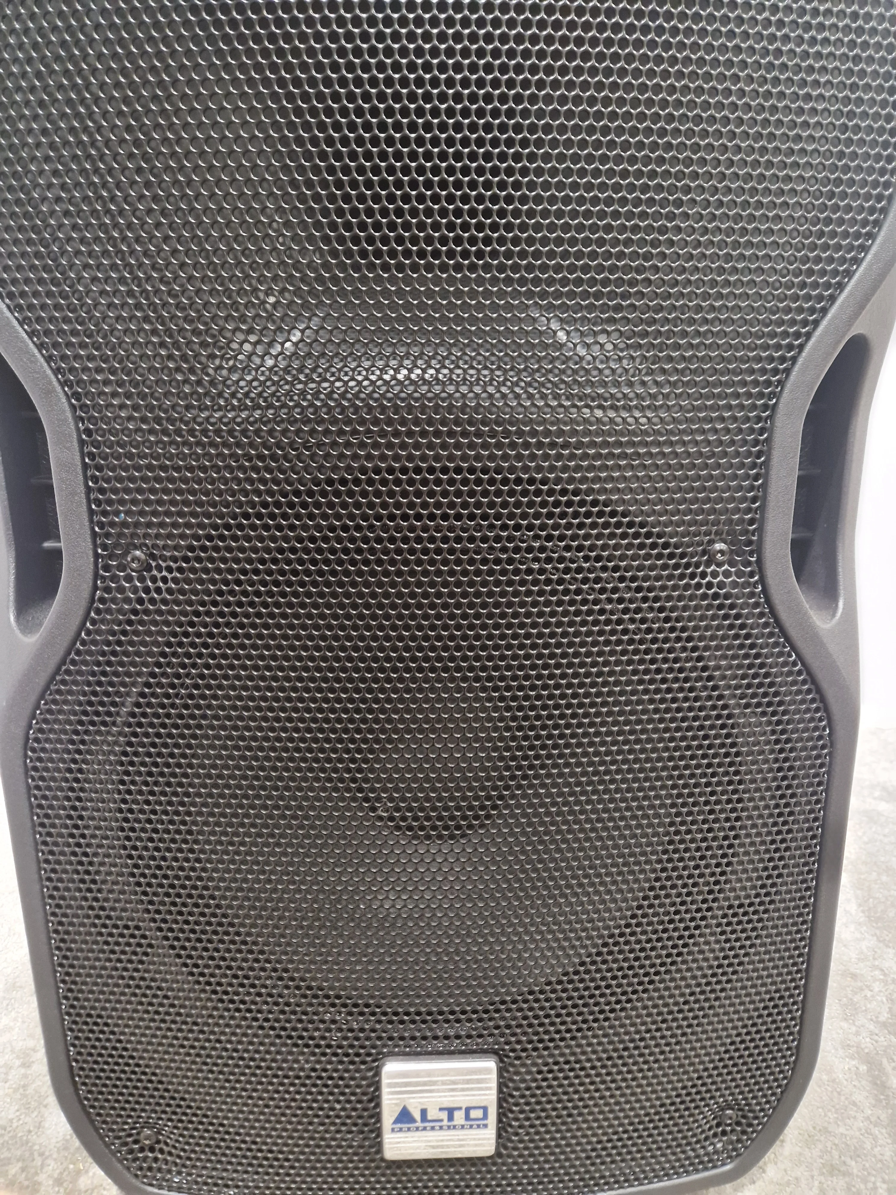 Alto TS112A Truesonic Black Speaker - 800W Active - Excellent w/ Power Cable & Soft Case - Image 5