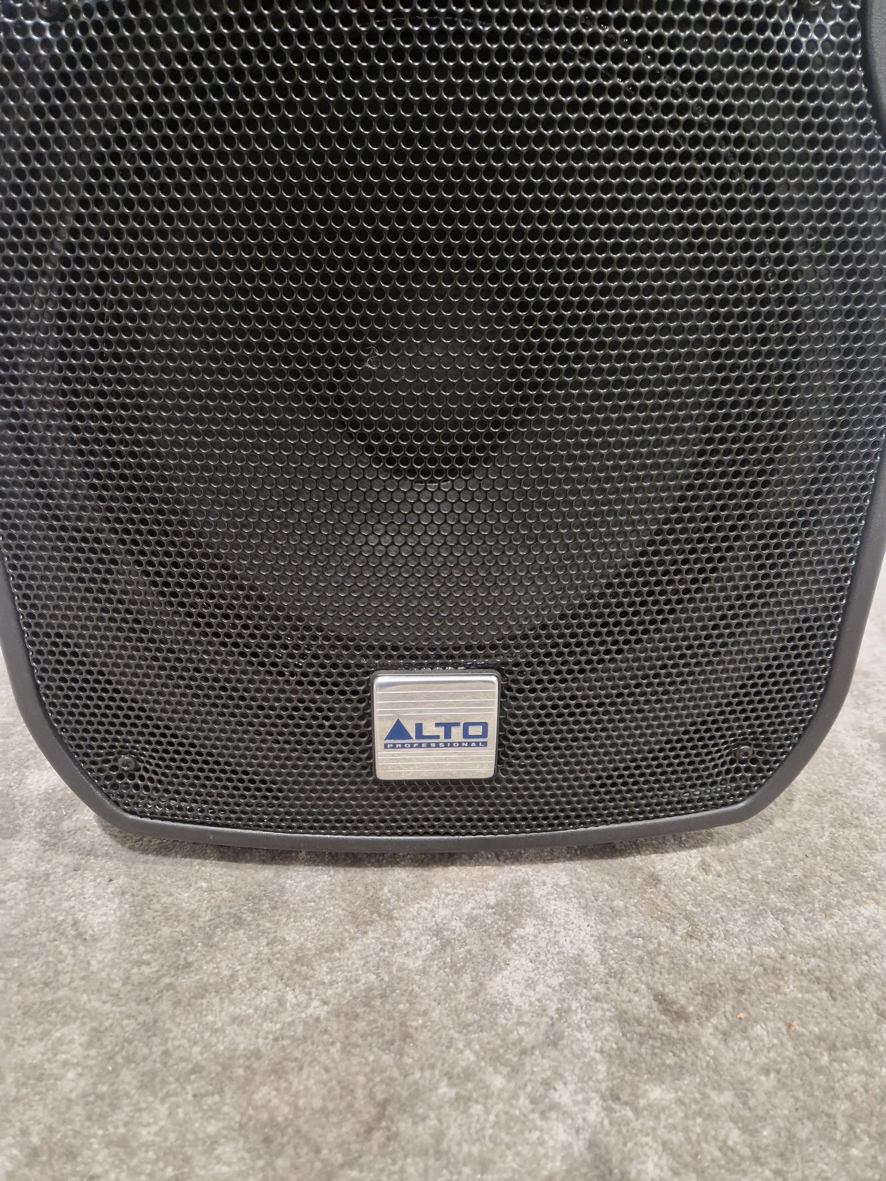 Alto TS112A Truesonic Black Speaker - 800W Active - Excellent w/ Power Cable & Soft Case - Image 6