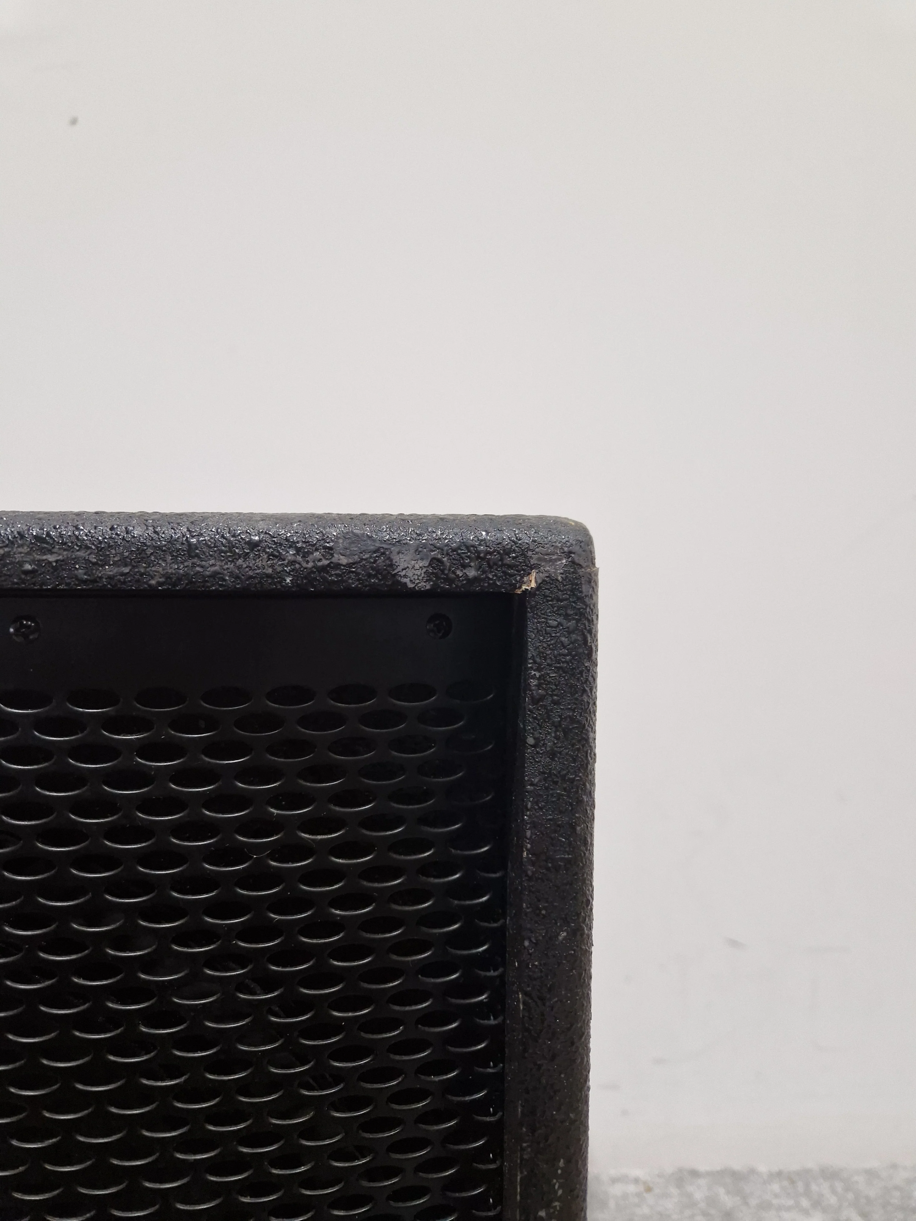Alto Truesonic Sub 15" Active PA Subwoofer - Black Subwoofer - Powerful Bass - Good w/ Power Cable & Soft Case - Image 2