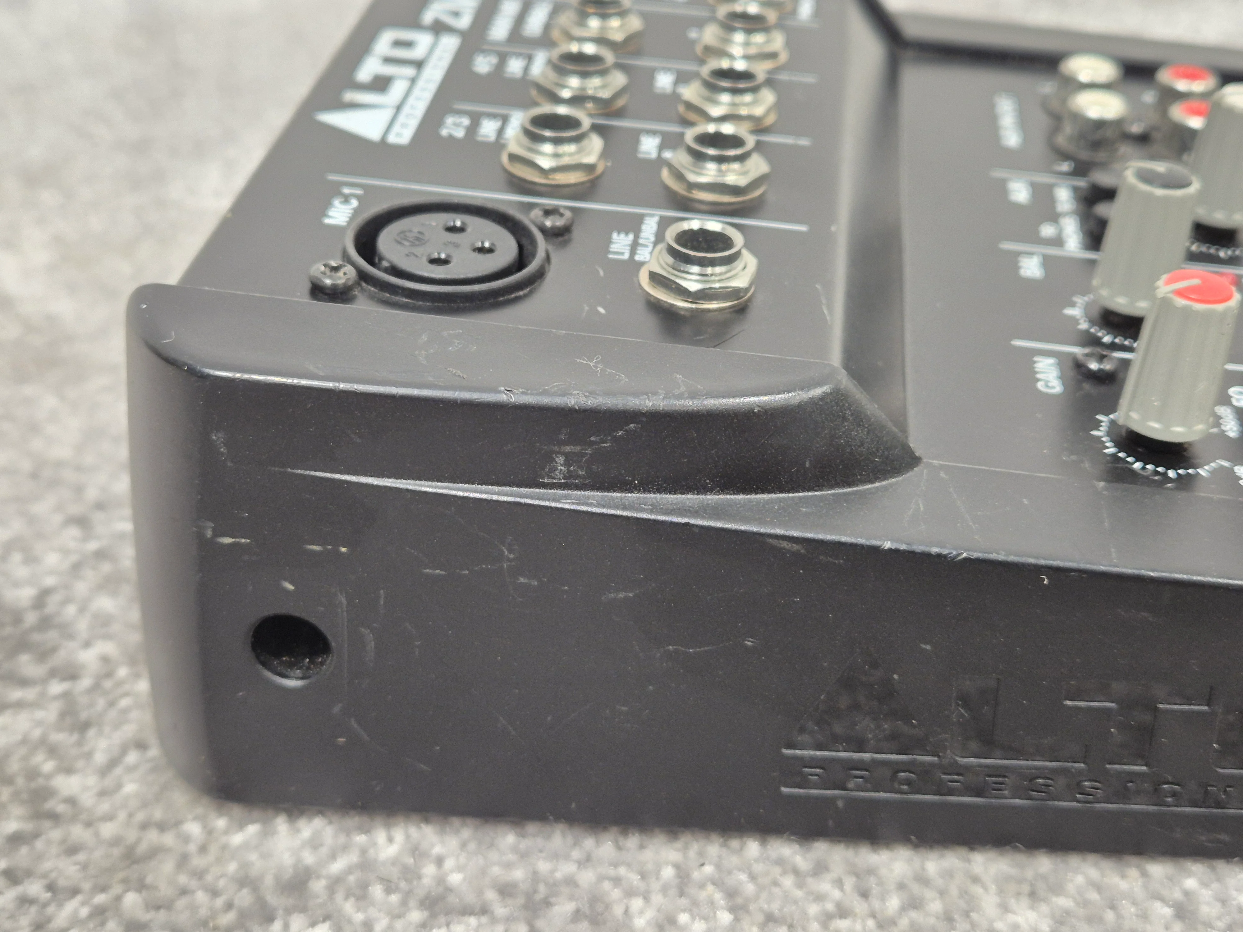 Alto Zephyr ZMX52 - Compact 5-Channel Mixer - Image 9