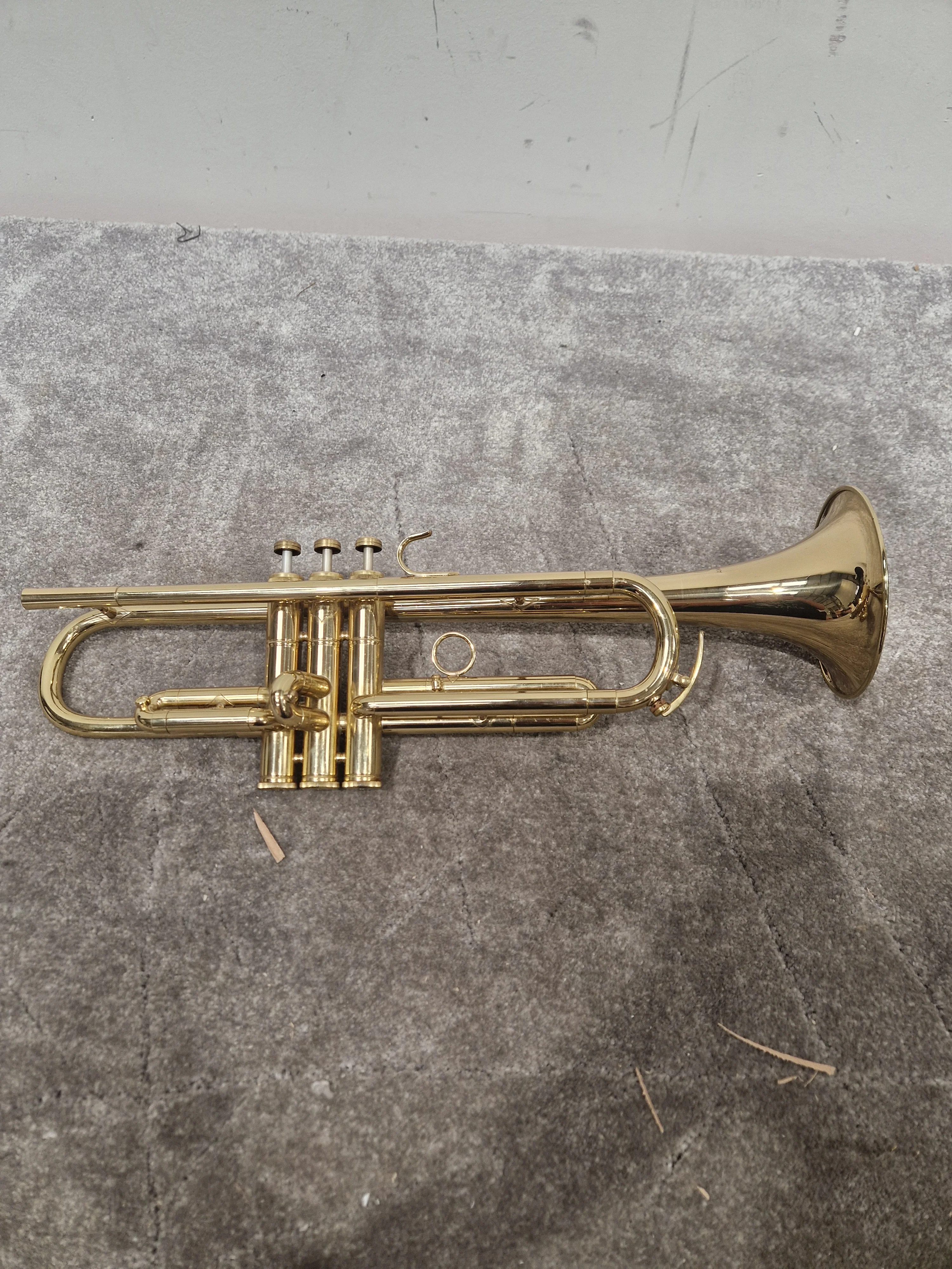 Amati Kraslice ATR 201 Trumpet - Bb Key, Gold Lacquer - Excellent w/ Hard Case - Image 2