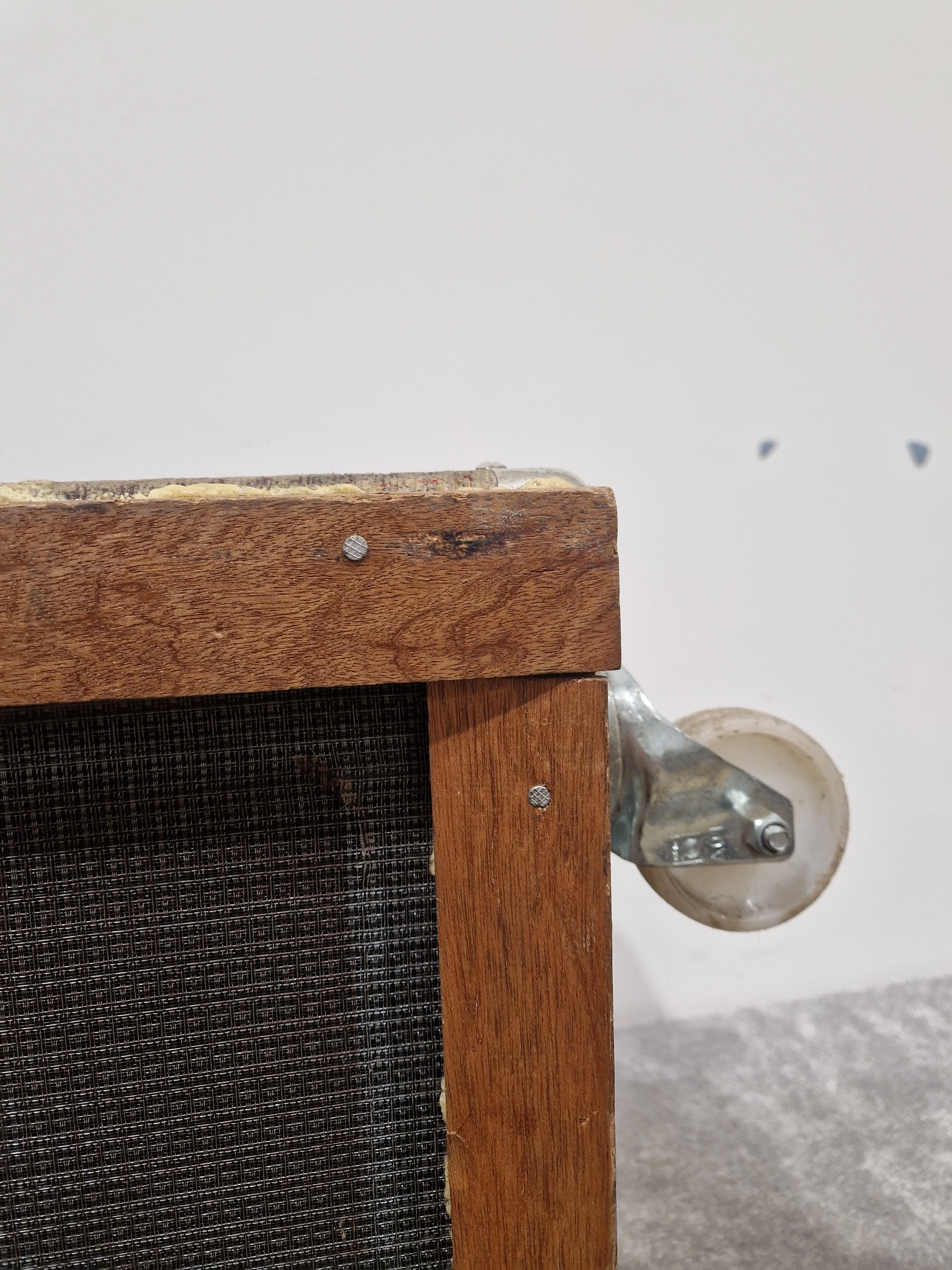 Ampeg B115E - Vintage Bass Speaker Cabinet - Modified, Wheel/On Side Cab - Fair - Image 16