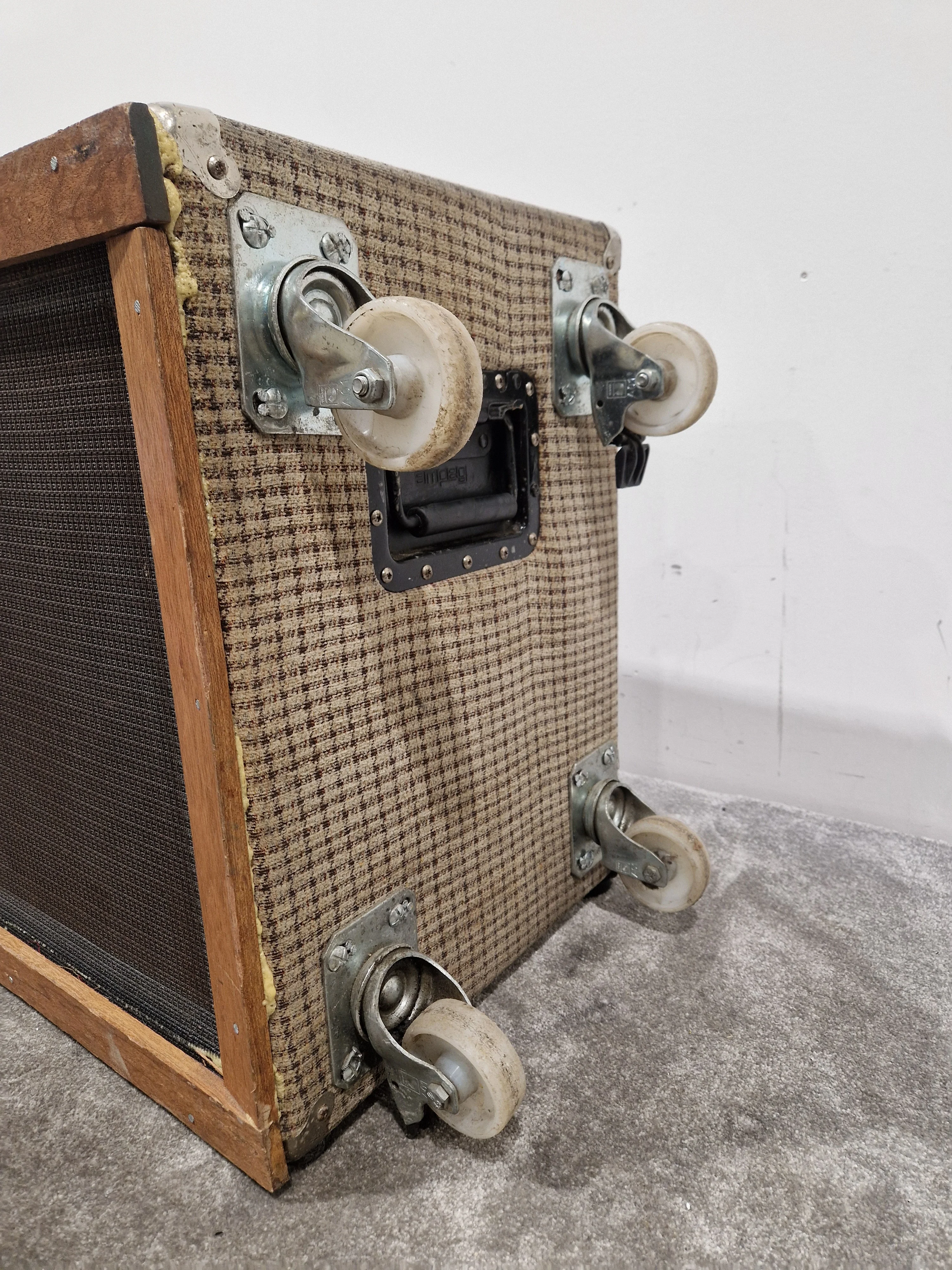 Ampeg B115E - Vintage Bass Speaker Cabinet - Modified, Wheel/On Side Cab - Fair - Image 20