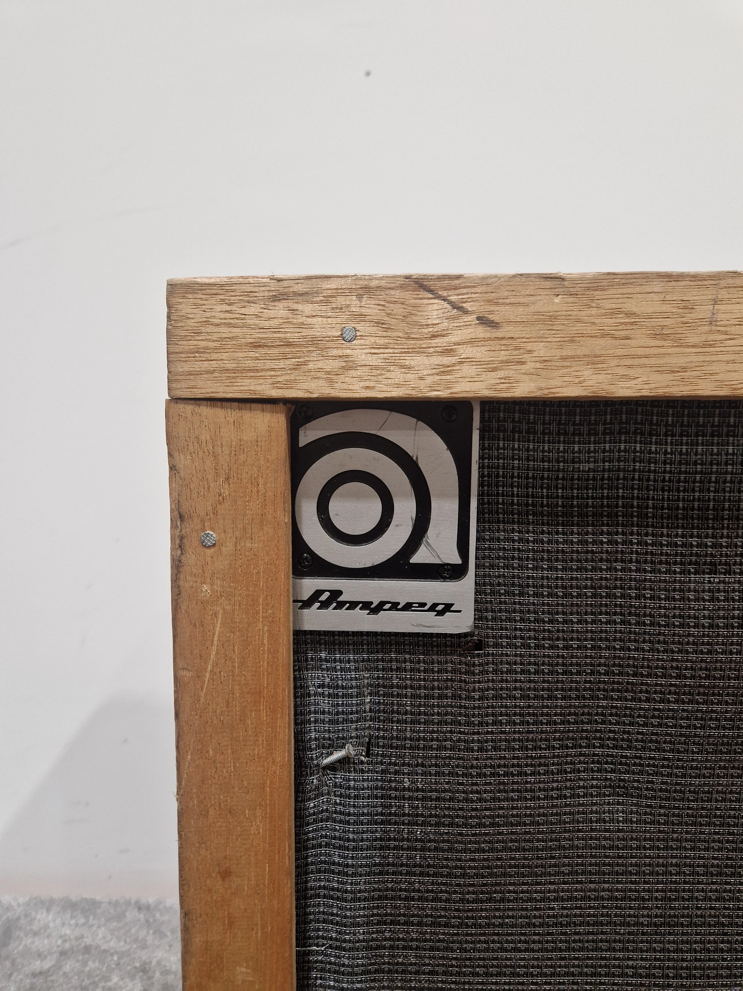 Ampeg B410HE - Modified With Fabric Layer Round Sides - Bass Cabinet - Good - Image 10