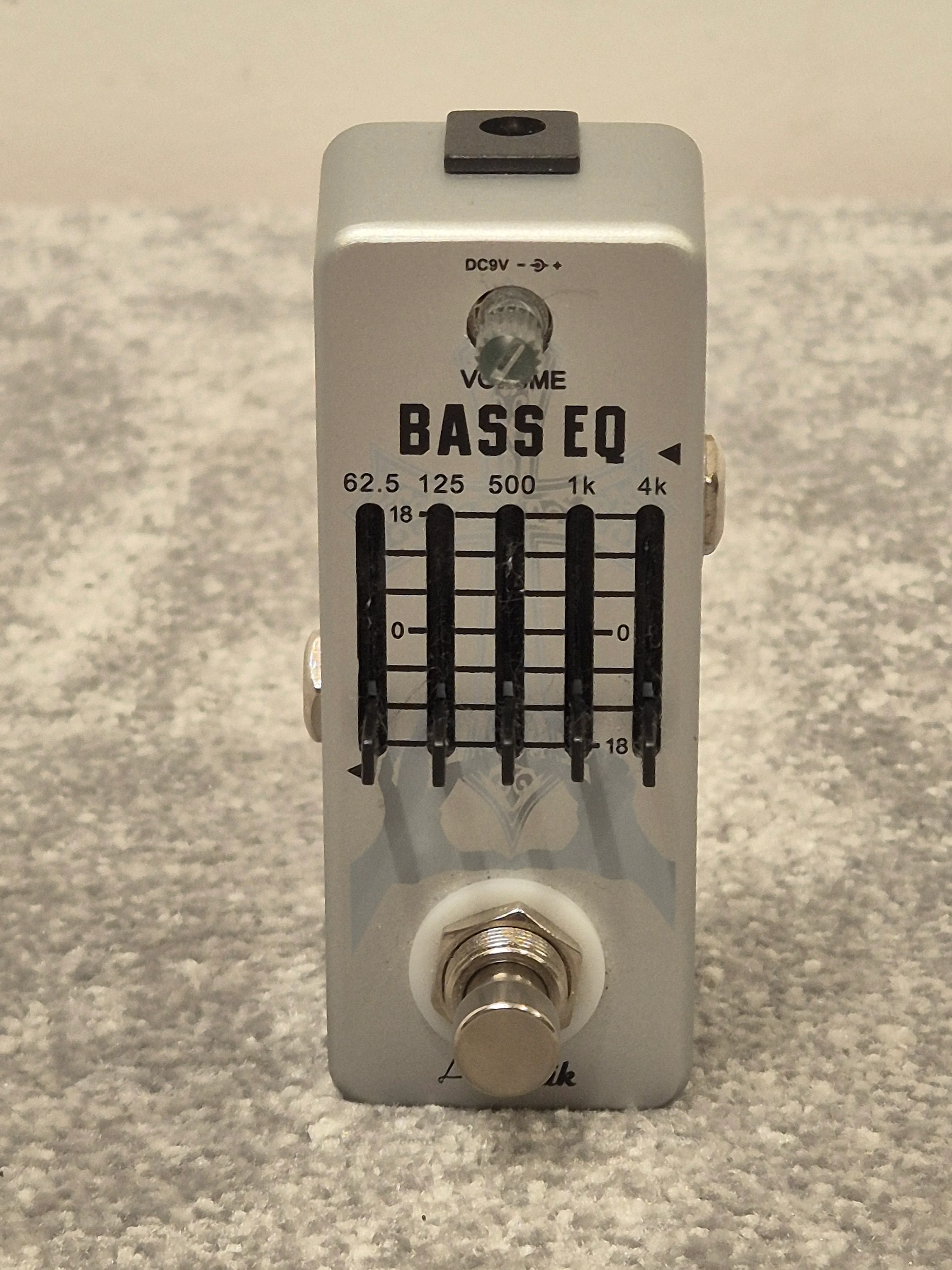 Amuzik Bass EQ Pedal - 5 Band - Precision Tone Control - Open Box New