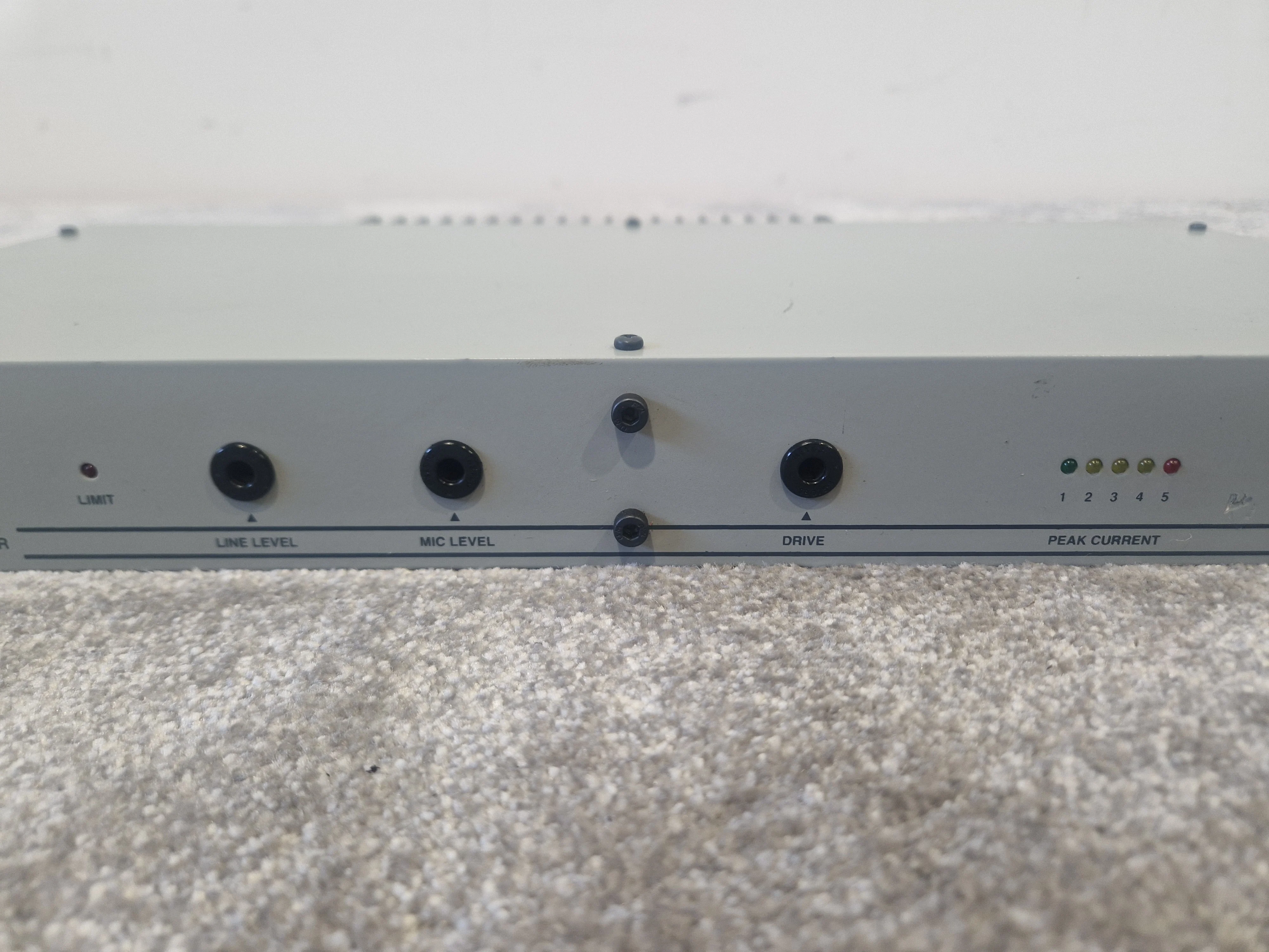 AVX PDA500 Induction Loop - Digital Audio Interface, Versatile Connectivity - Very Good - Image 2