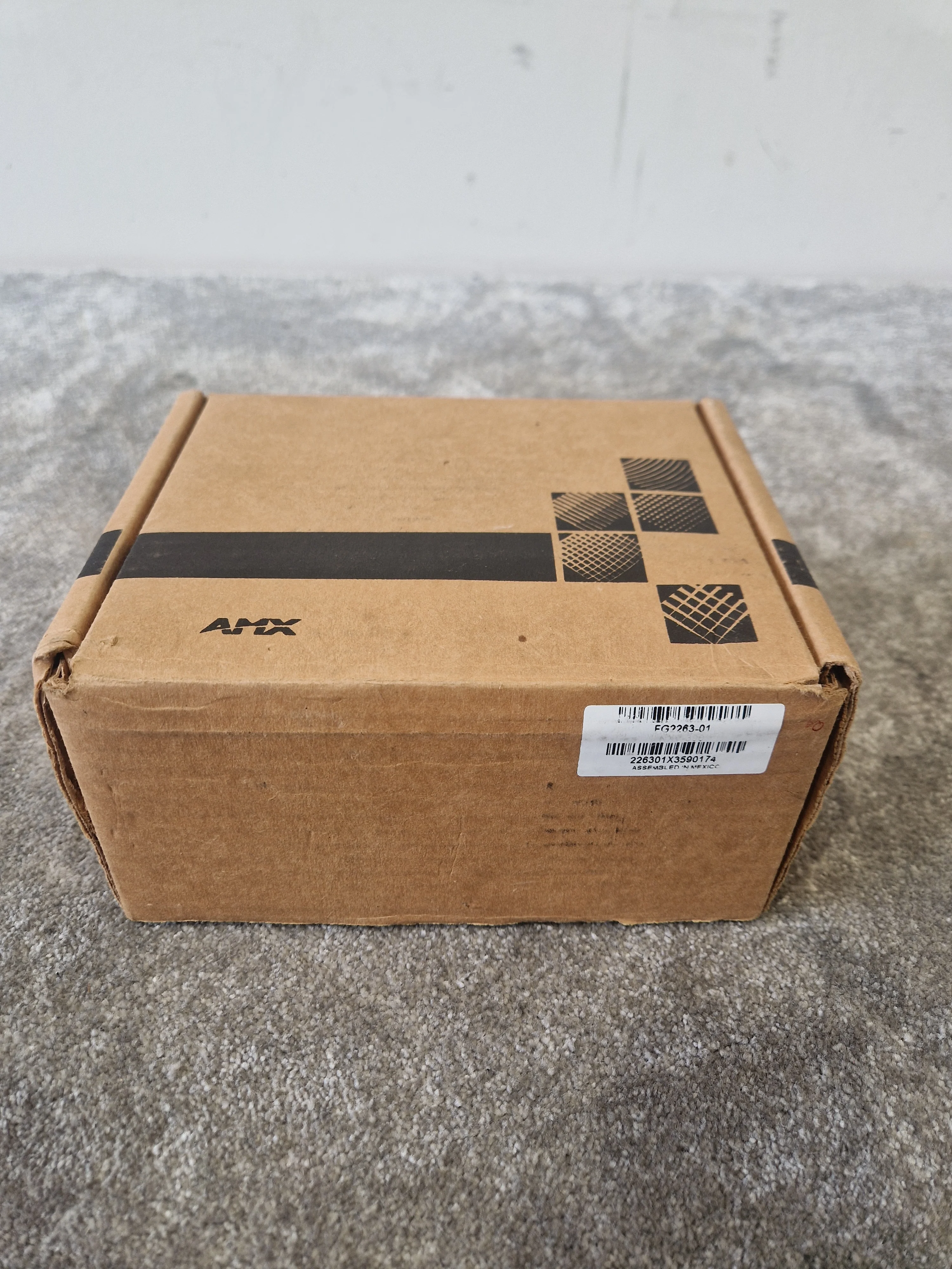 AMX Modero NXV-300 IP Control Interface – Excellent Condition w/ Original Box - Image 2