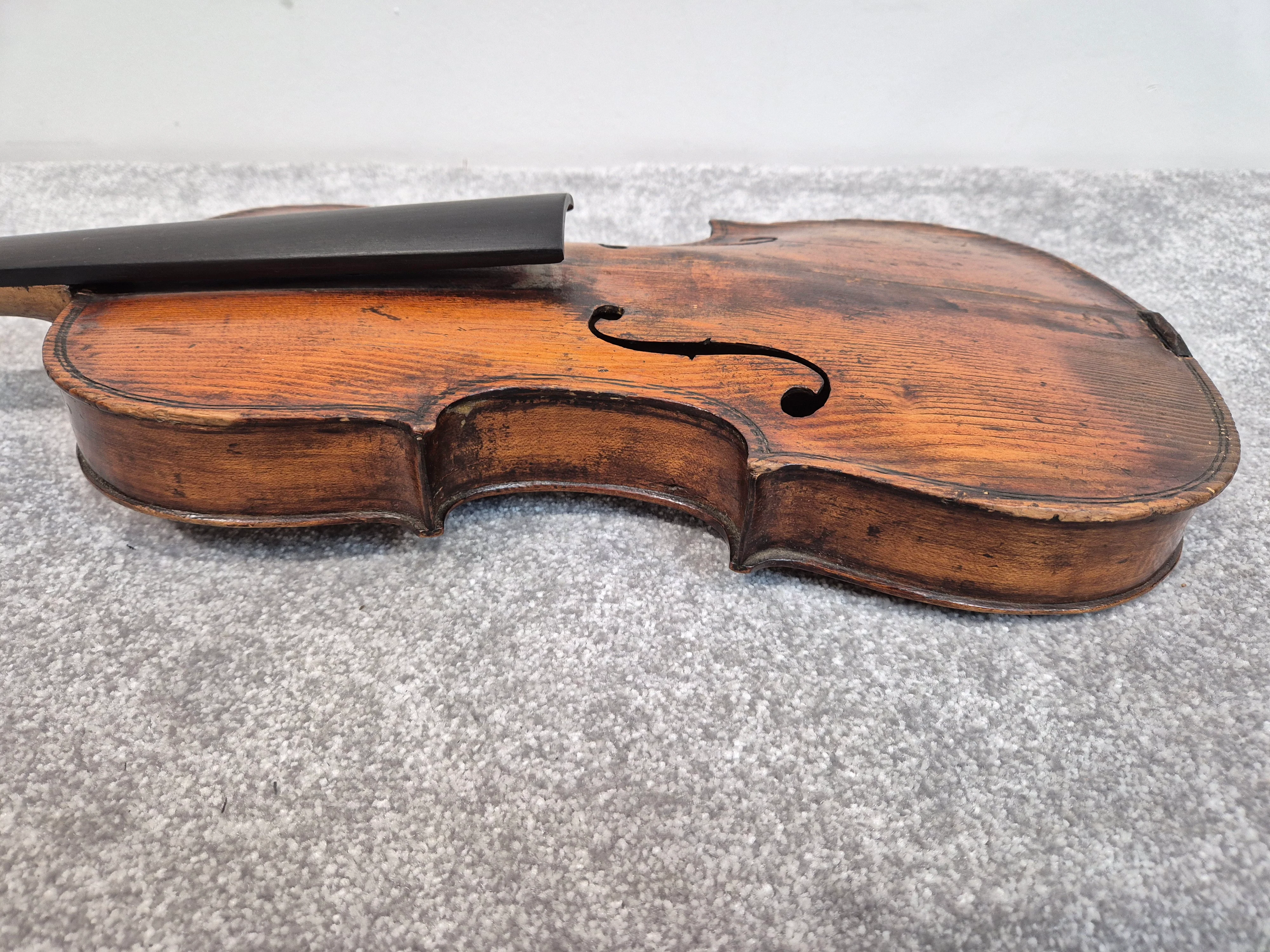 Antique Lion Head Violin - No Sound Post w/ Hard Case - Vintage - Image 5