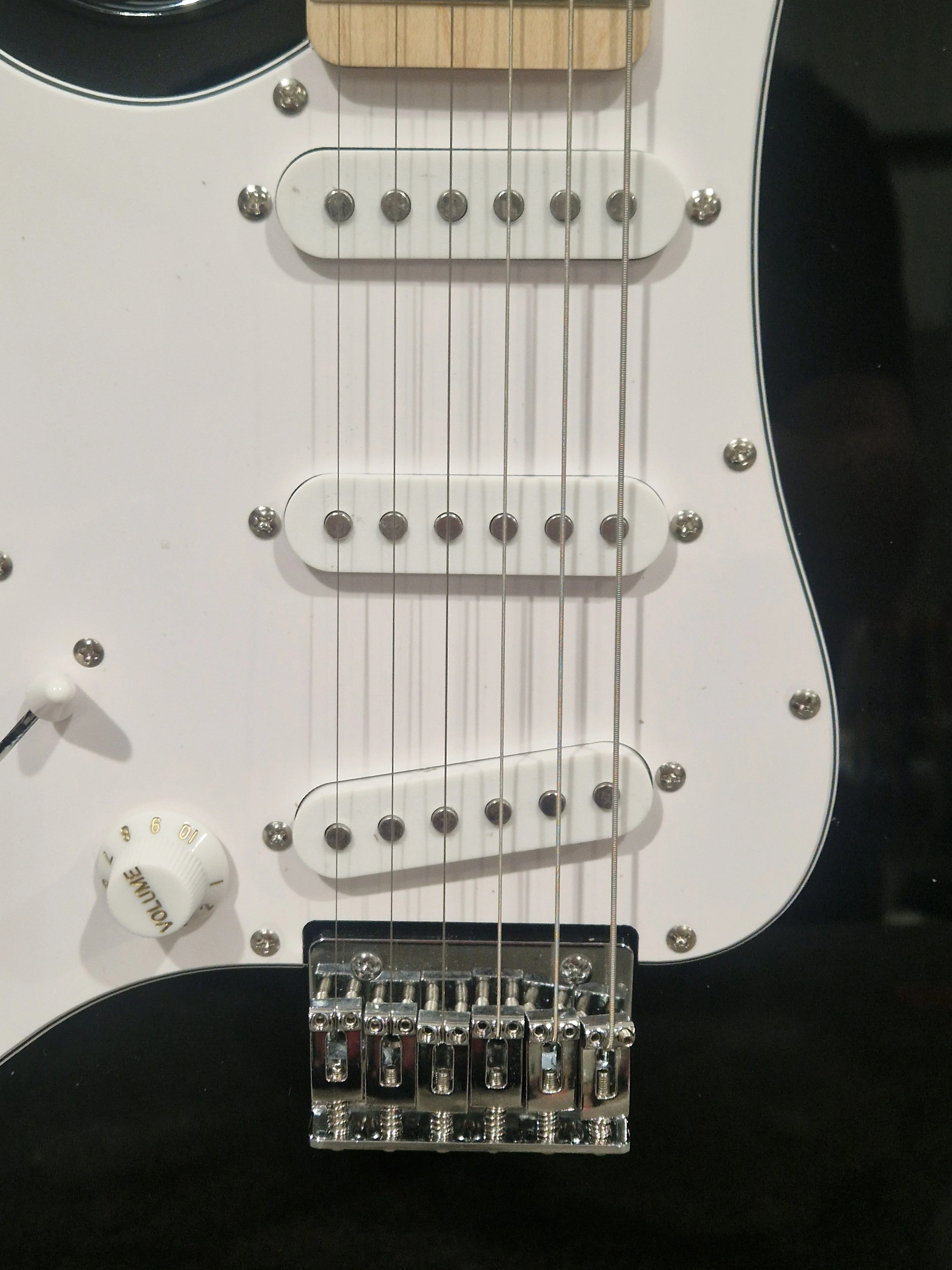 Antiquity Mini ST Left Handed Electric Guitar - Excellent w/ Strap - Image 5
