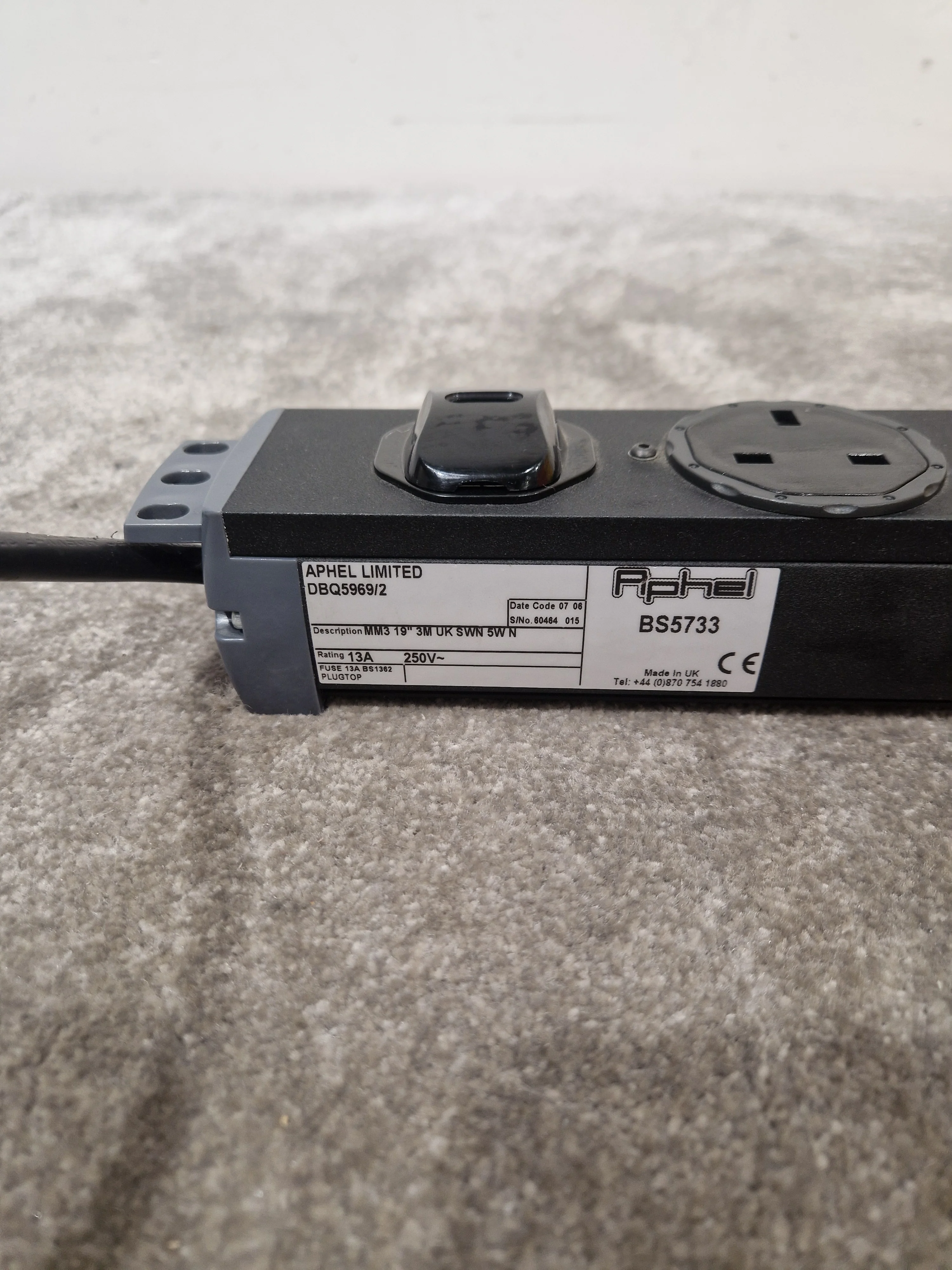Aphel Limited MM3 19 Inch 3 Metres SWN-5W N Extension Lead 5 Gang - Heavy-Duty Power Strip - Excellent - Image 7