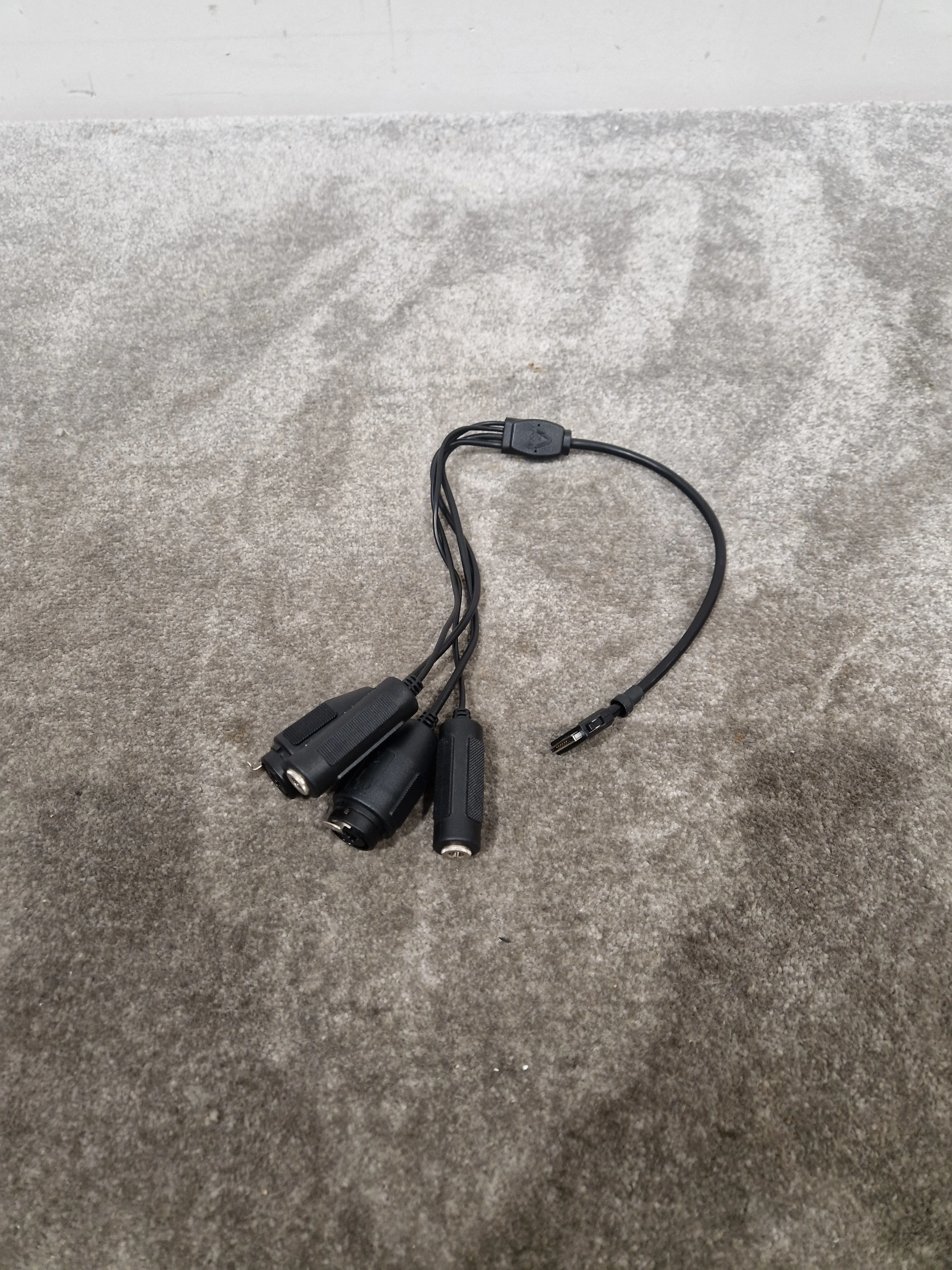 Apogee Duet - High-Quality Audio Interface - Excellent w/ Power Supply & Connector Cables - Image 9