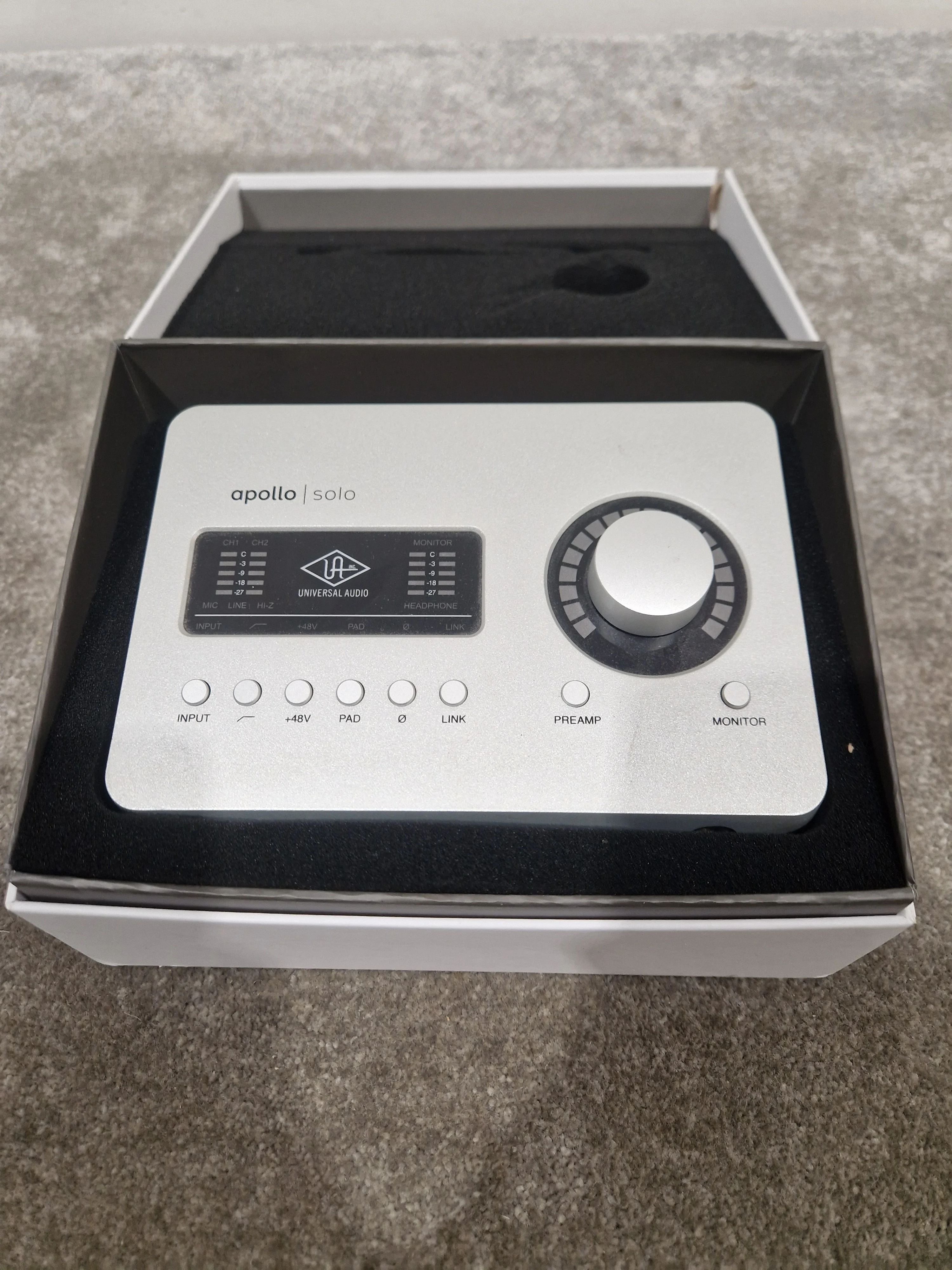 Apollo Solo Thunderbolt 3 Heritage Edition Audio Interface - Unison Preamps - Excellent w/ Original Box & Power Cable - Image 2