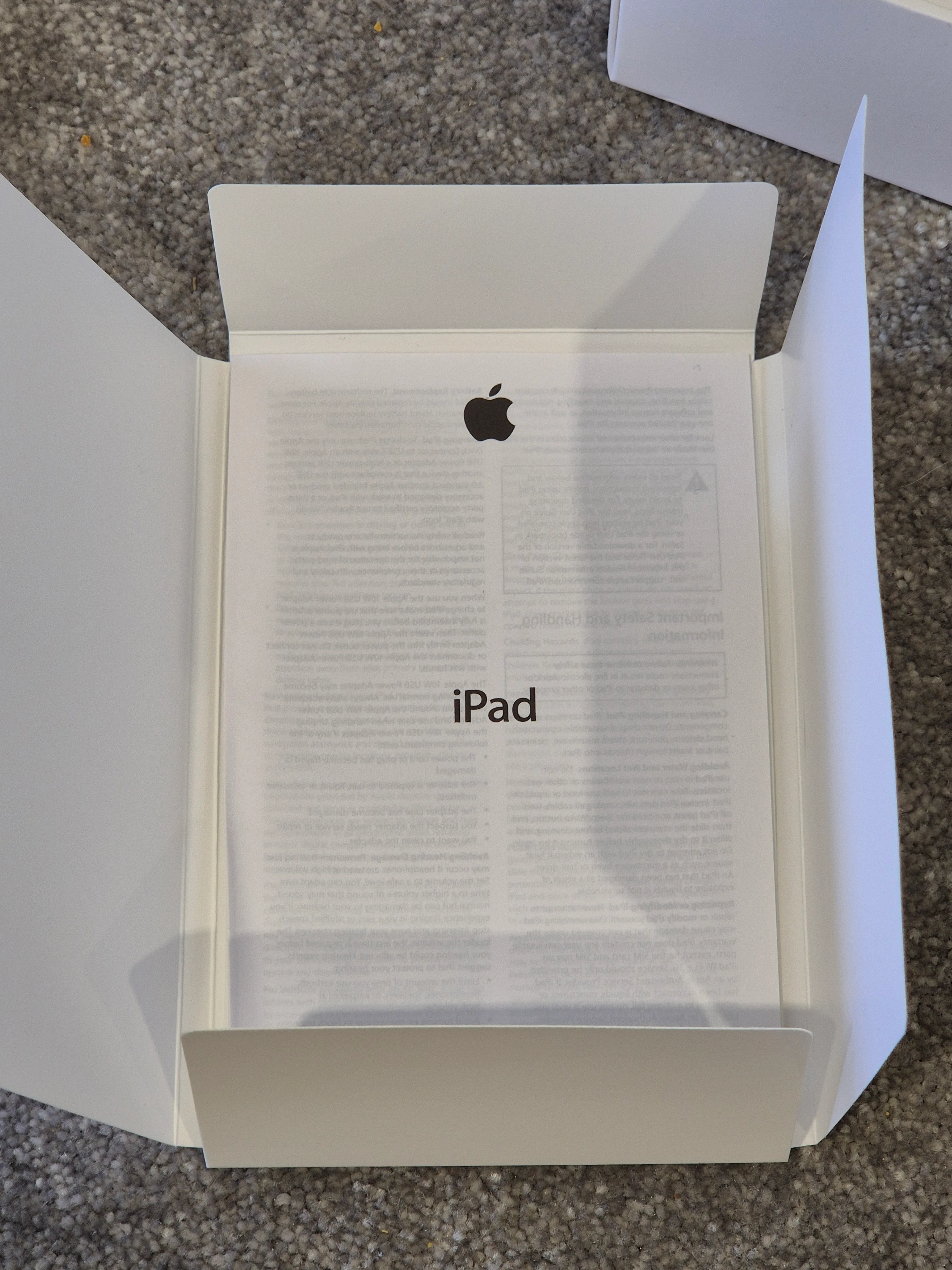 Apple iPad 2nd Gen - 9.7-inch 32GB w/ Original Box - Image 3