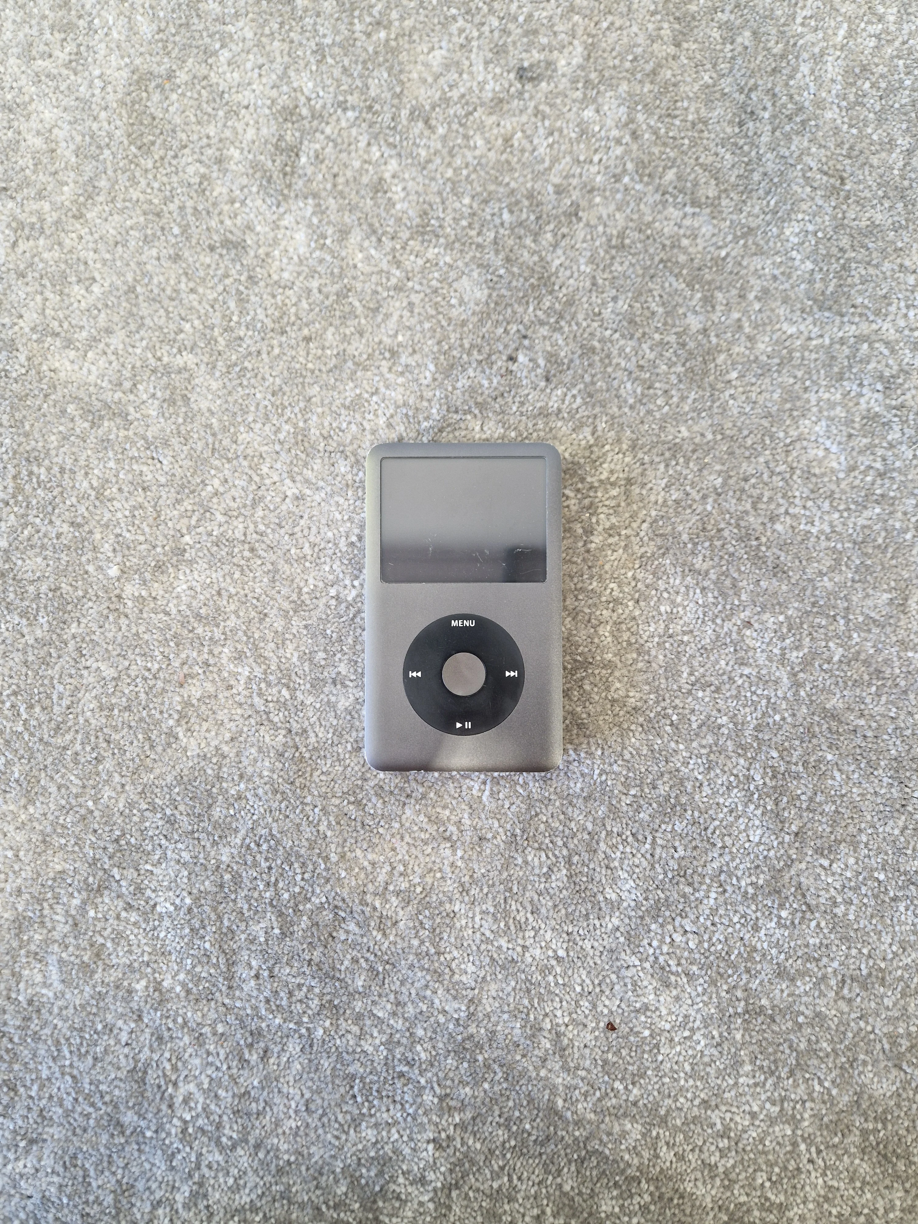 Apple iPod Classic 120GB (6th Gen) – Click Wheel, Color Display, Video Playback - Very Good - Image 3