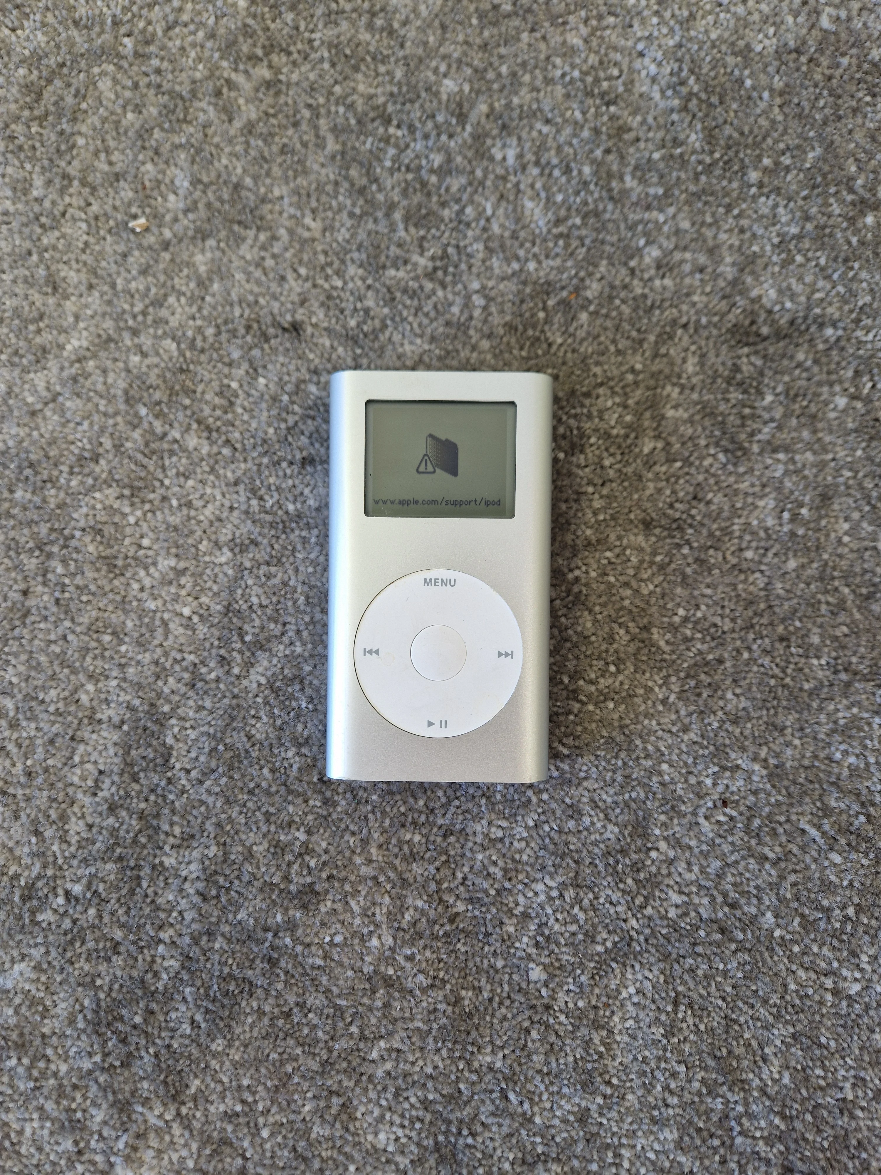 Apple iPod Mini 6GB – Click Wheel, Vintage MP3 Player - Spares or Repair - Image 3