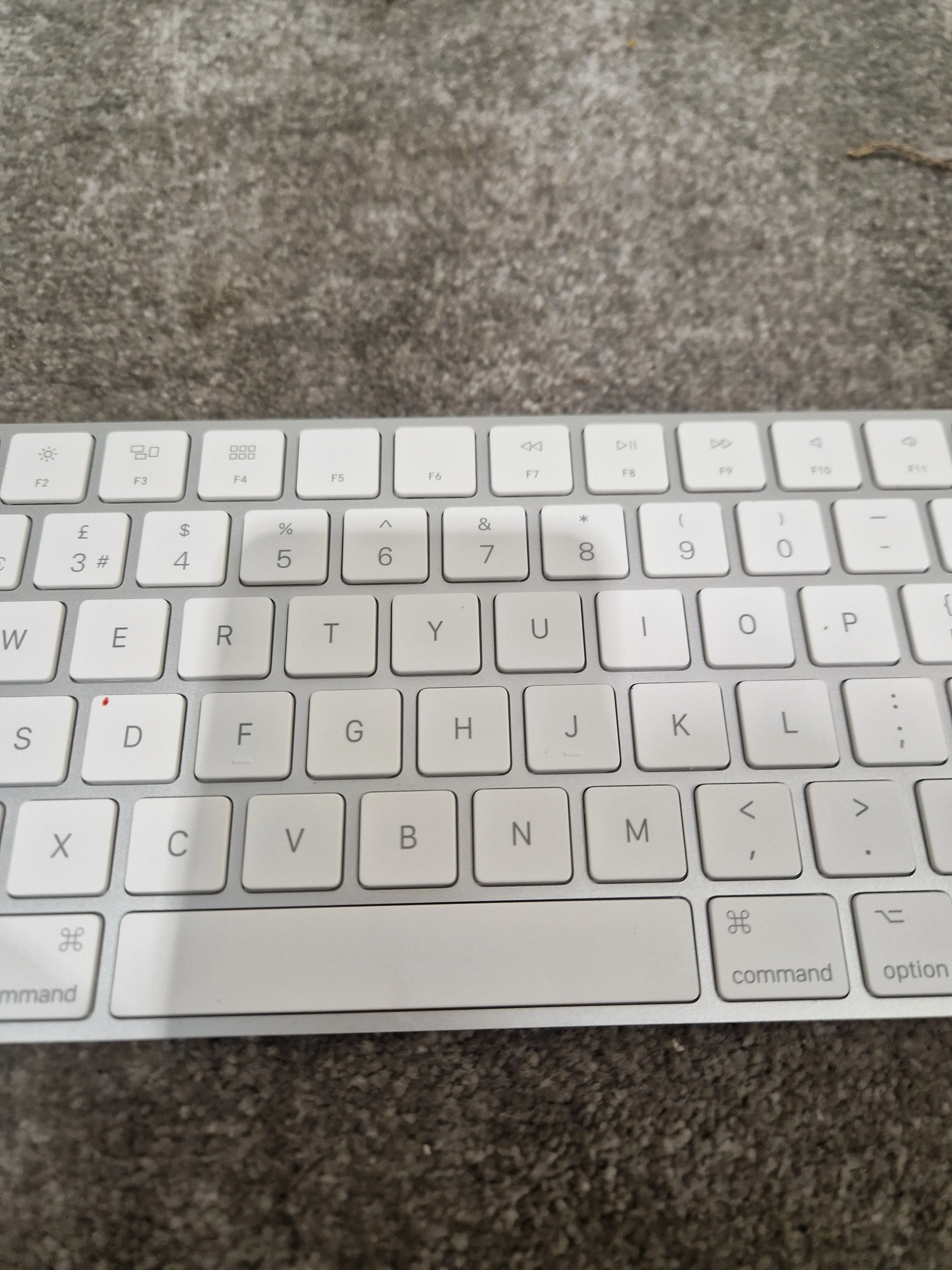 Apple Magic Keyboard - Wireless Keyboard - White - Good - Image 4