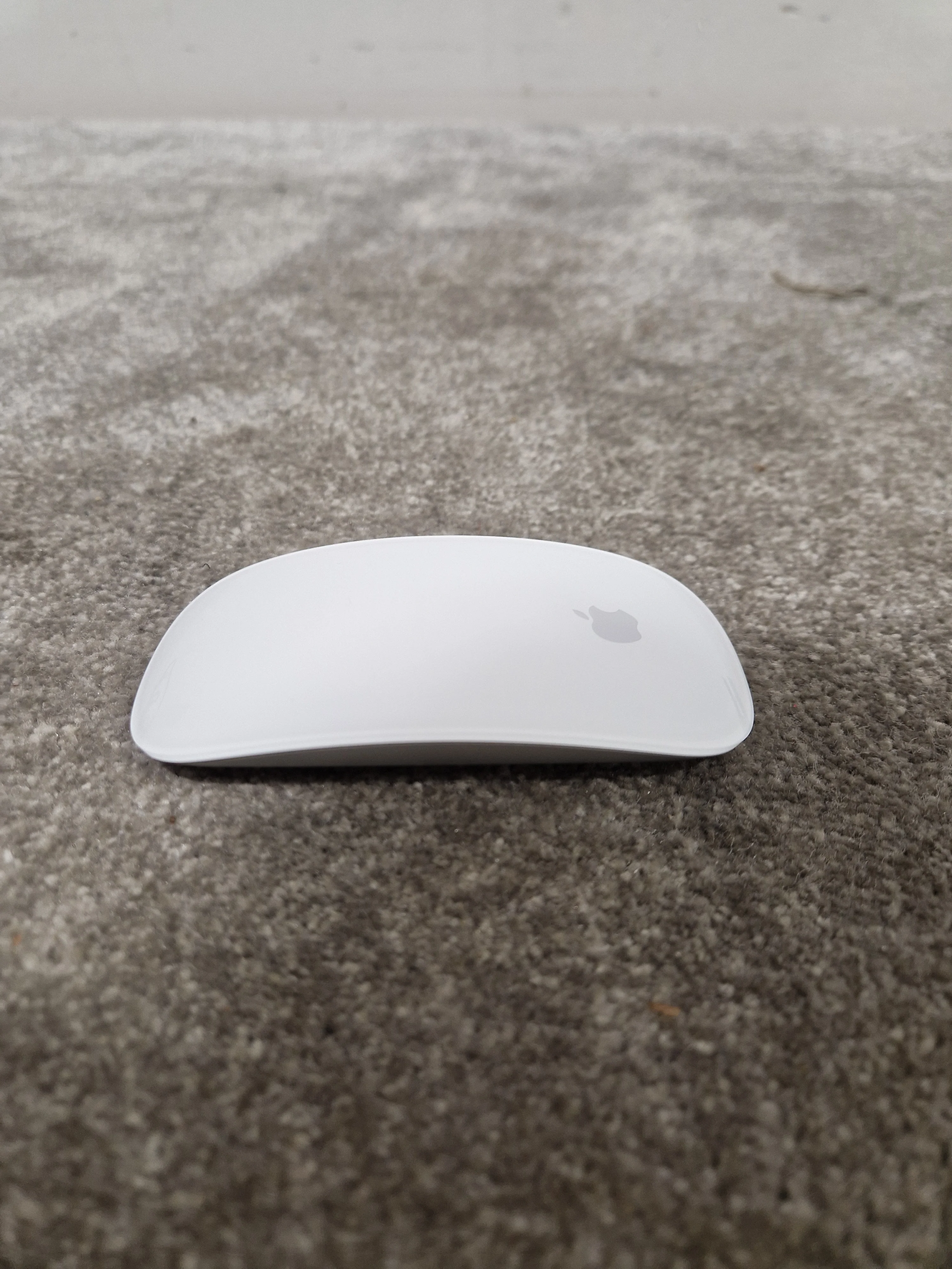 Apple Magic Mouse - Wireless Mouse - White - Excellent - Image 7