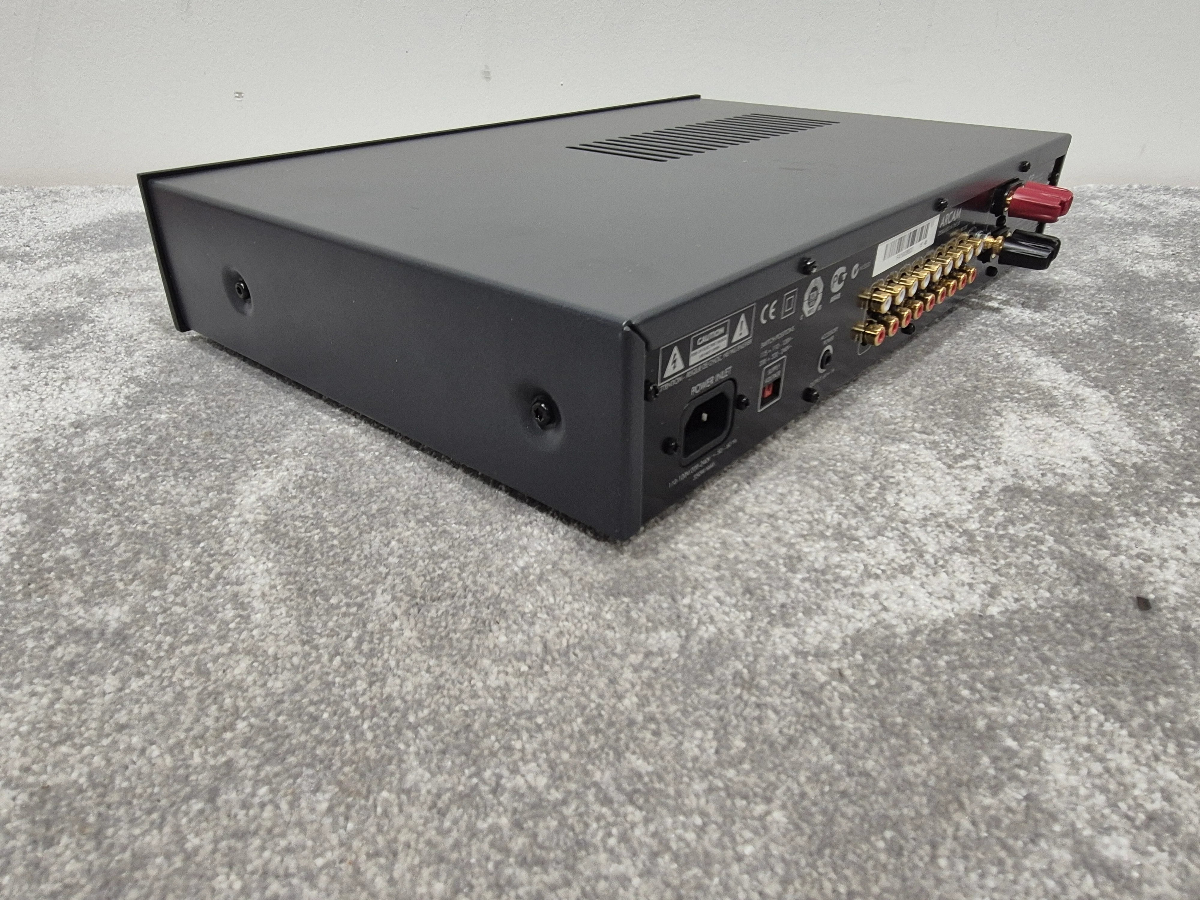 Arcam FMJ A19 Integrated Amplifier - Class G Technology - Excellent w/ Original Box - Image 11